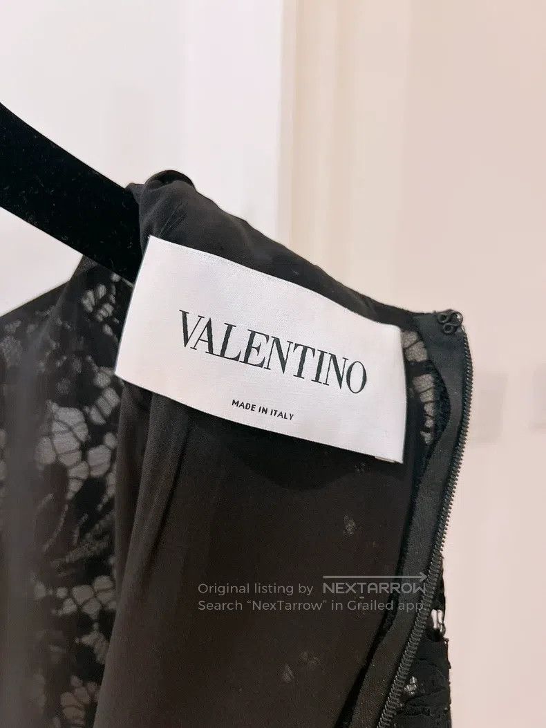 Valentino Valentino Black lace dress Size S / US 4 / IT 40 - 8 Thumbnail