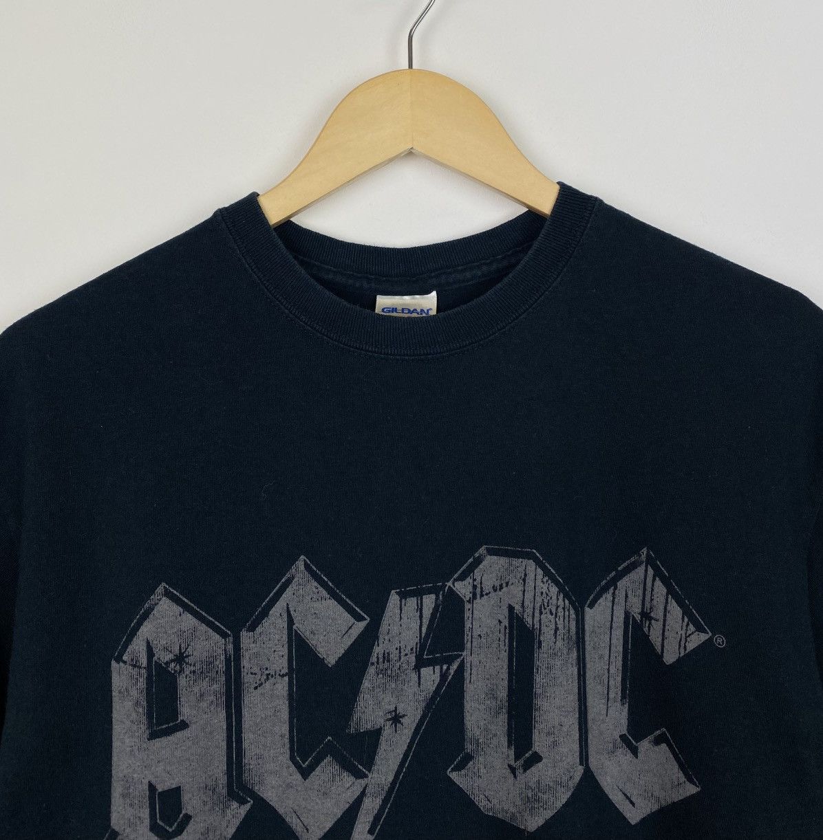 Band Tees AC/DC 74 Jailbreak 2012 Rock Band T-Shirt Size M Top Black Size US M / EU 48-50 / 2 - 2 Thumbnail