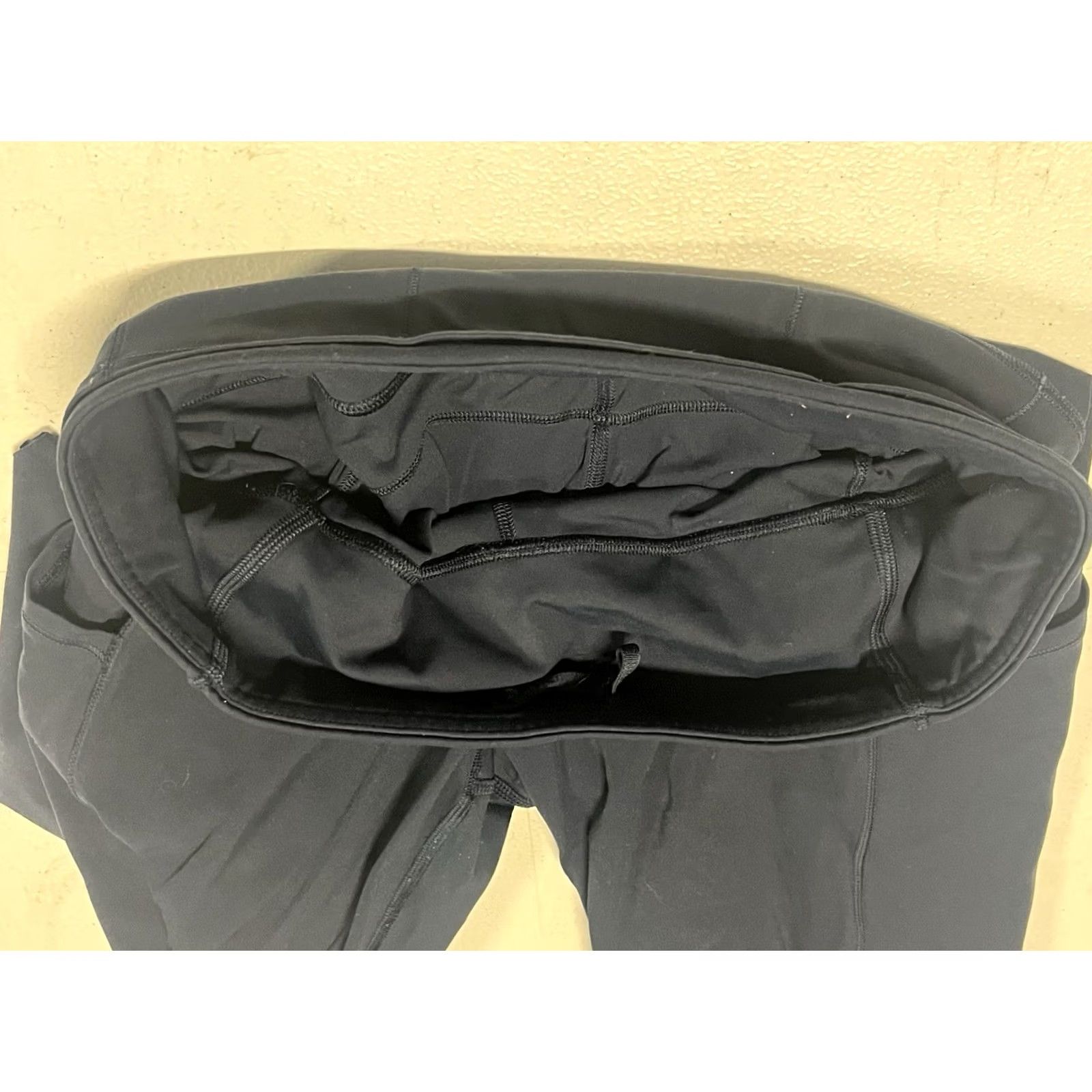 Lululemon Lululemon Women's Leggings Cropped Size 8 Navy Blue Athletic Pockets Run Workout Size 30" / US 8 / IT 44 - 6 Thumbnail