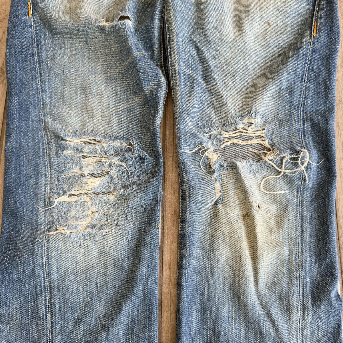 Hysteric Glamour 2000s Washed Light Blue Studded Distressed Flare Denim Jeans Size US 31 - 4 Thumbnail
