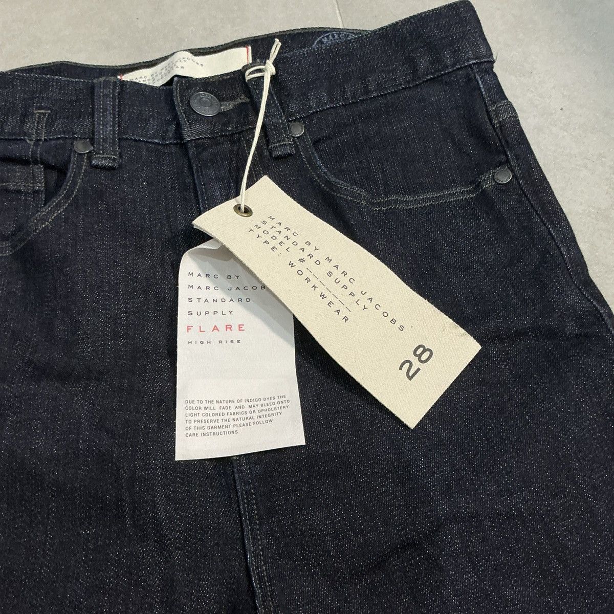 Marc by Marc Jacobs Marc by Marc Jacobs Dark Wash High Wise Flare Jeans NWT Y2K Size 28" / US 6 / IT 42 - 4 Thumbnail
