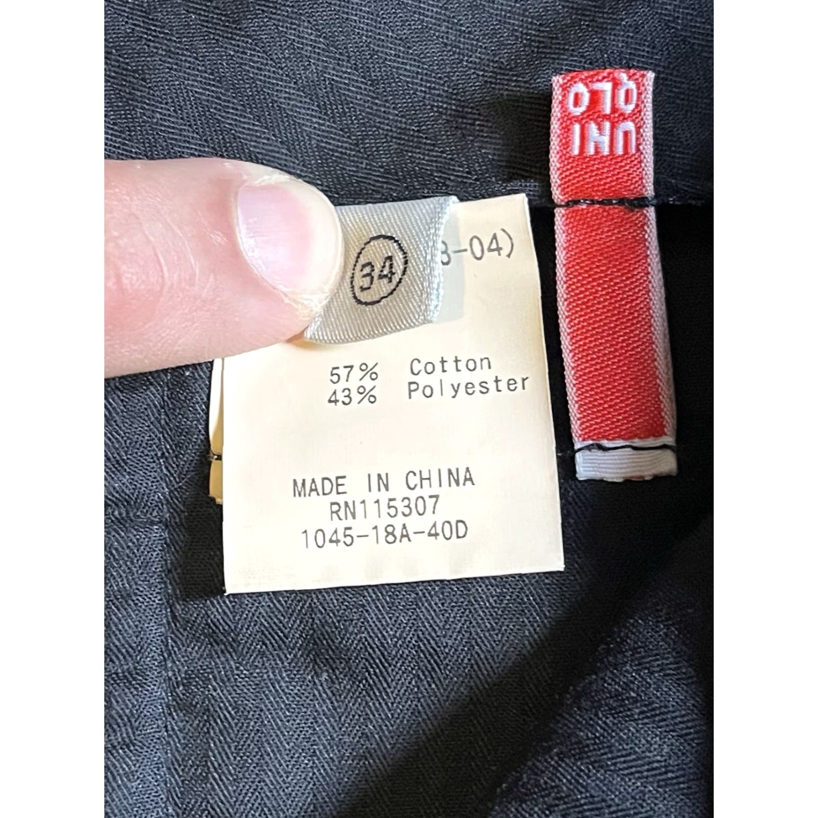 Uniqlo Uniqlo Pants Lot Men’s 34x34 Black Khaki Shirt? Size US 34 / EU 50 - 6 Thumbnail