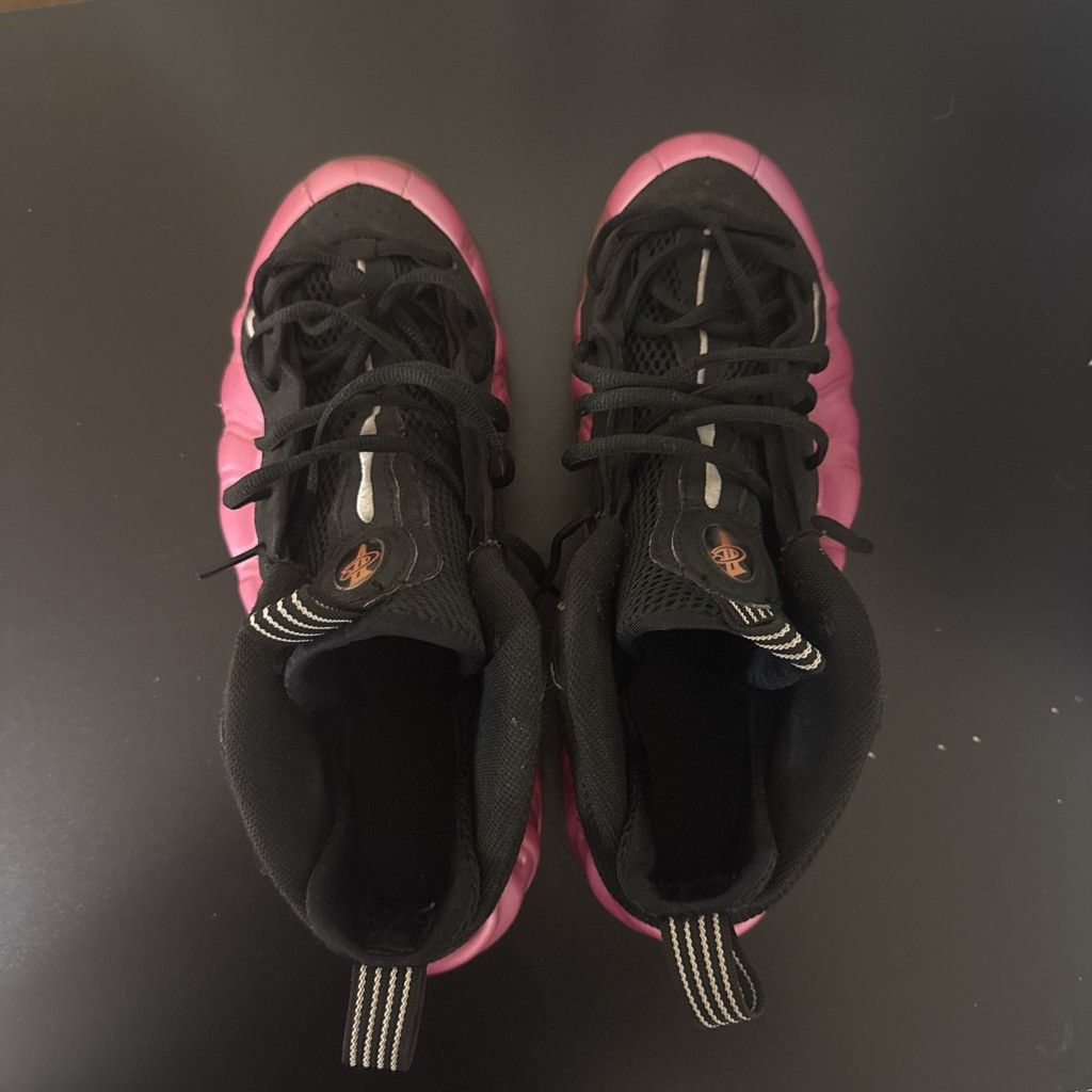 Nike Nike Foamposite One Pearlized Pink Size US 9.5 / EU 42-43 - 3 Thumbnail