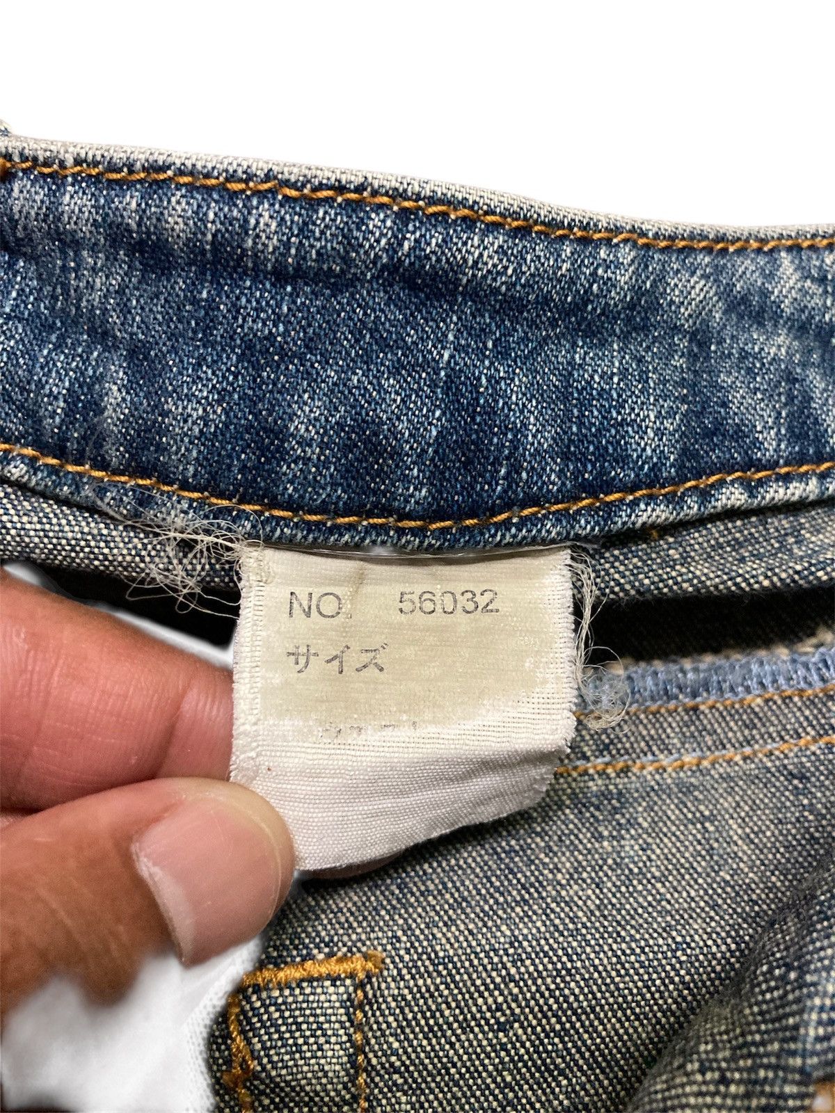 Japanese Brand Butterfly Embroidered Flare Jeans Size 30" / US 8 / IT 44 - 6 Thumbnail