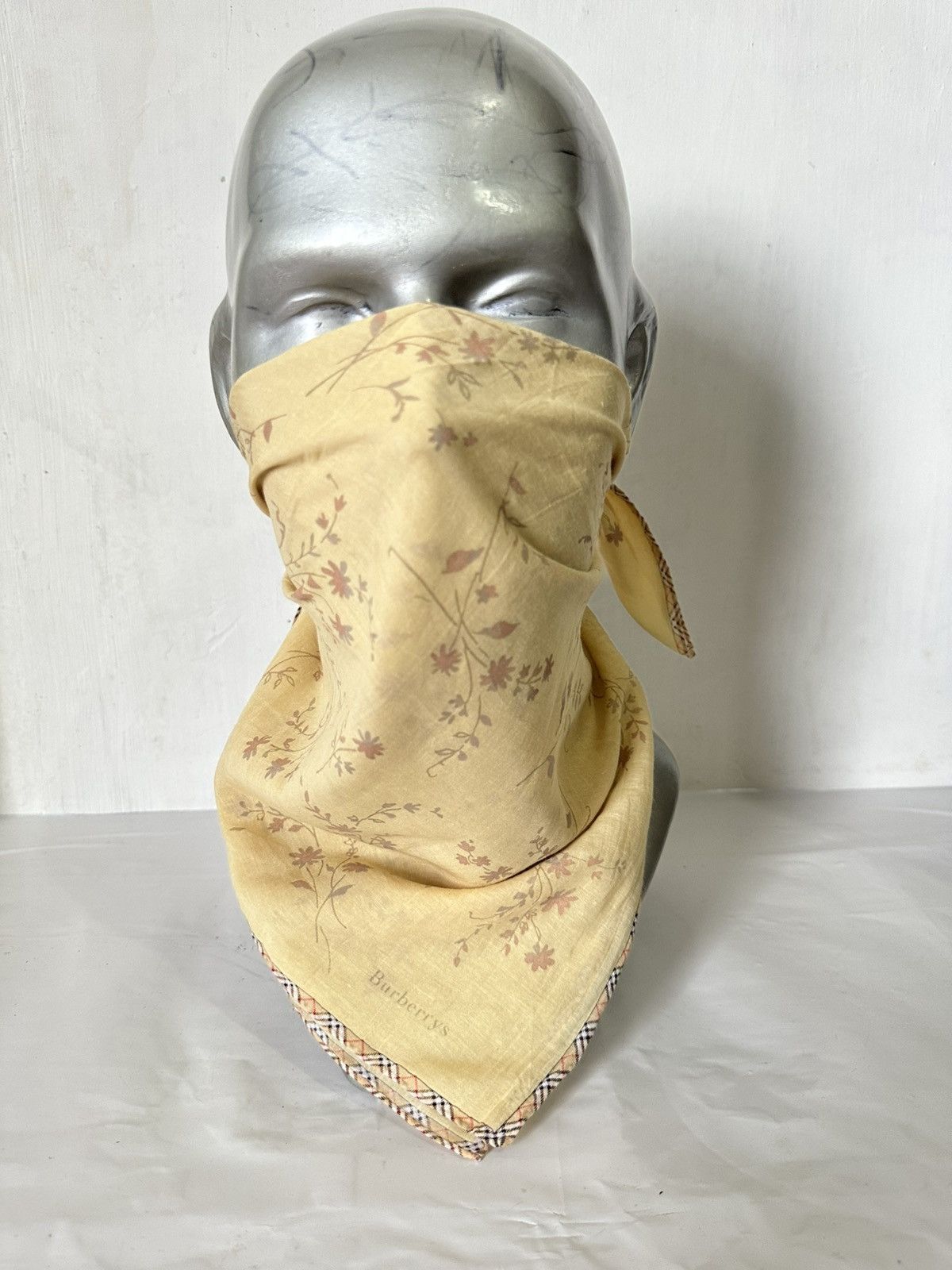 Burberry × Vintage Vintage Burberry Handkerchief/ Neckerchief/ Bandana Size ONE SIZE - 5 Thumbnail