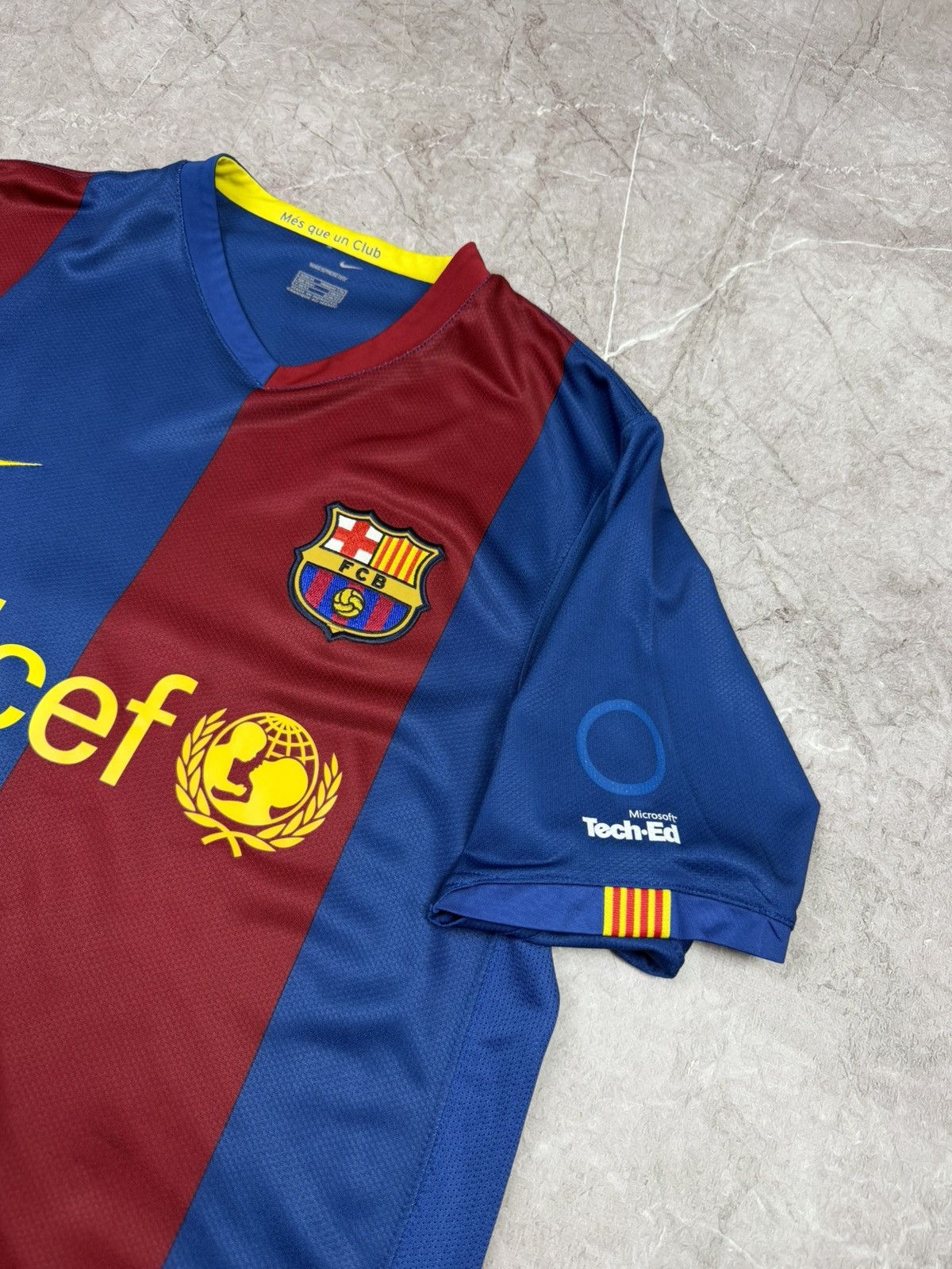 Nike Nike FC Barcelona 2008/09 — Gudjohnsen #7 Jersey Size M Size US M / EU 48-50 / 2 - 6 Thumbnail