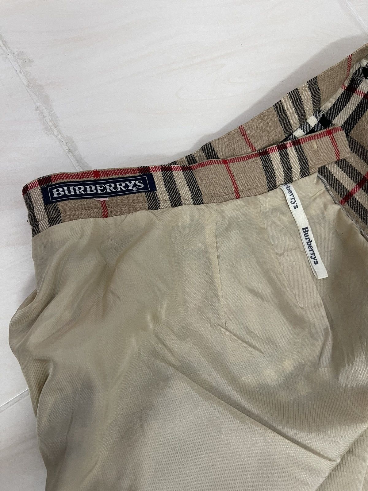 Burberry Burberrys Novacheck Mini Skirts Size 27" / US 4 / IT 40 - 9 Thumbnail