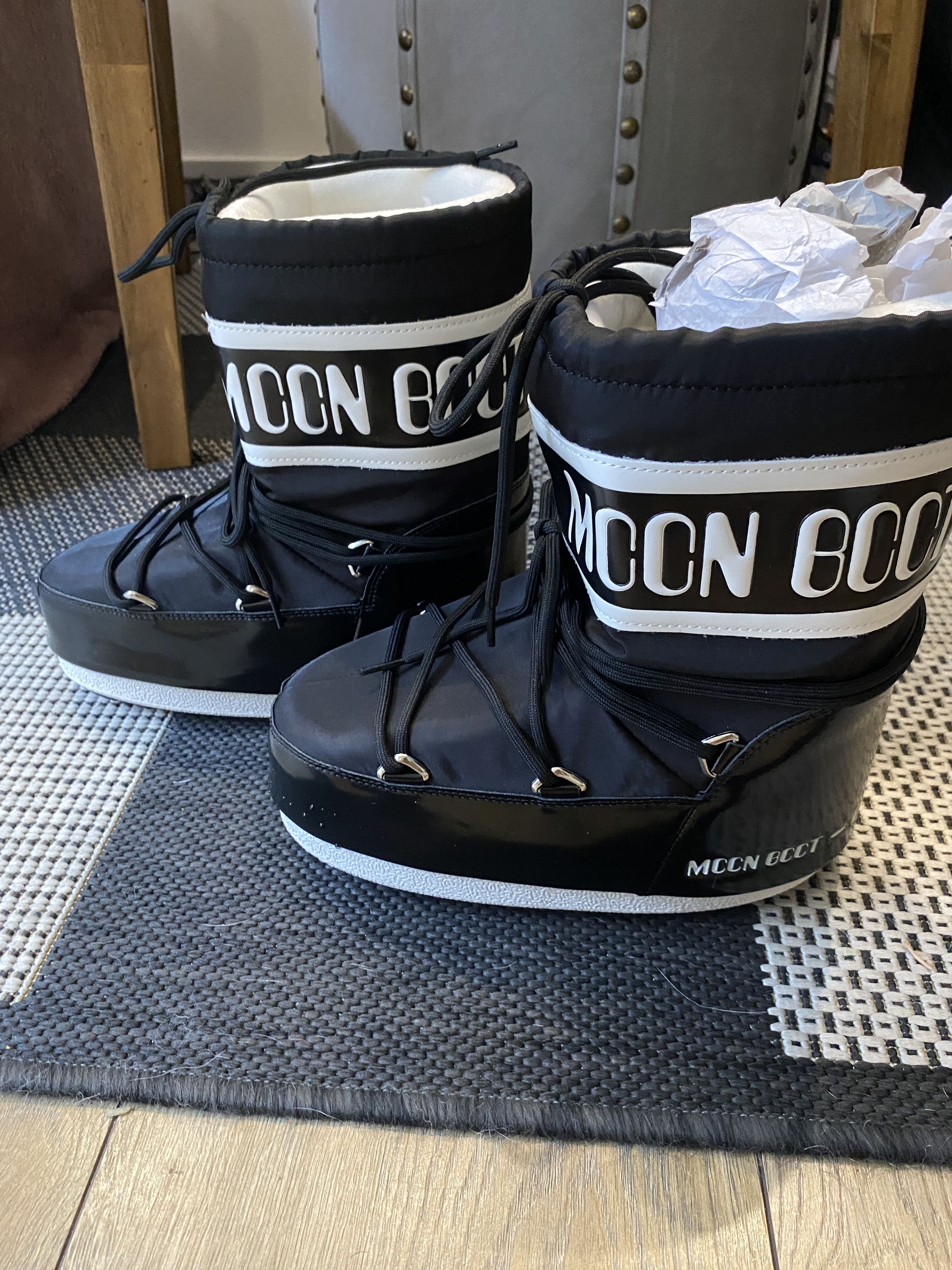 Moon Boot MoonBoots new never worn Size US 8 / IT 38 - 5 Thumbnail