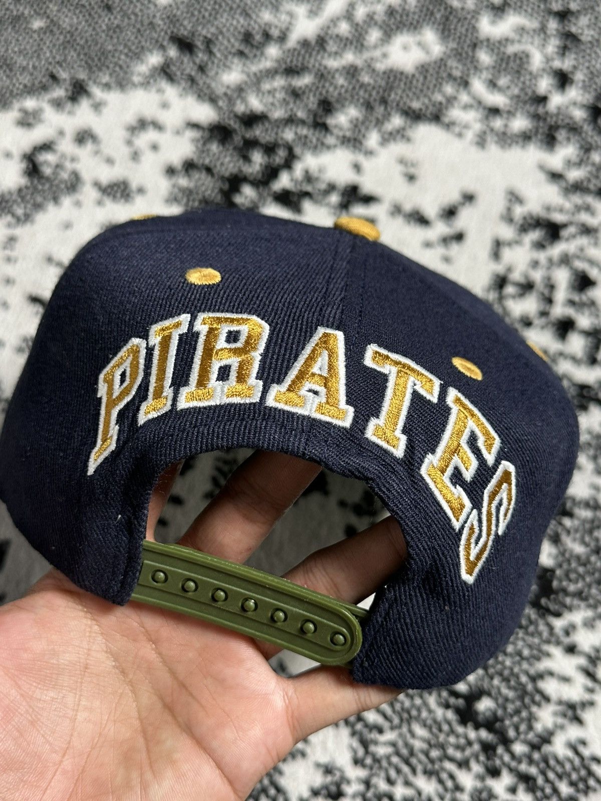 American Needle Vintage Pittsburgh Pirates Blockhead MLB Hat Size ONE SIZE - 5 Thumbnail