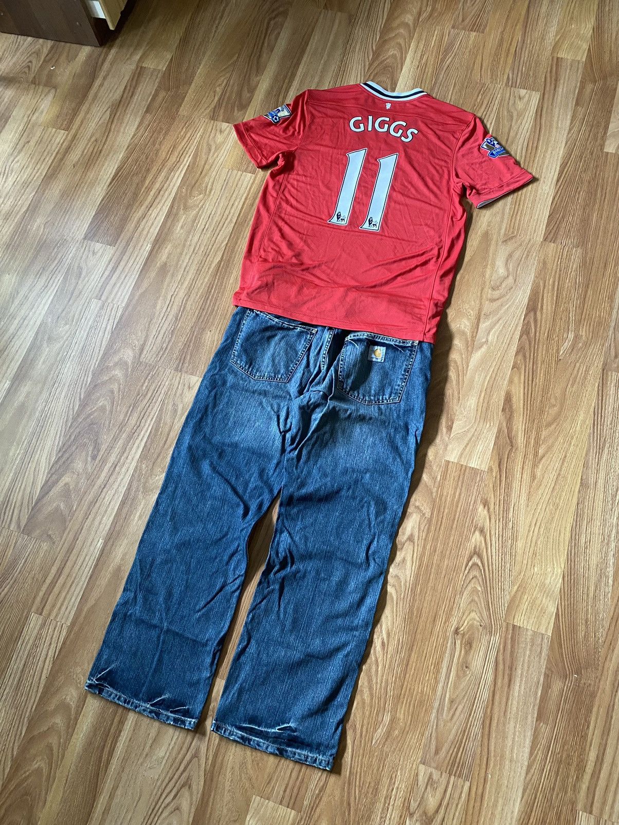 Nike Nike Manchester united giggs 2011-2012 season soccer jersey Size US L / EU 52-54 / 3 - 2 Thumbnail