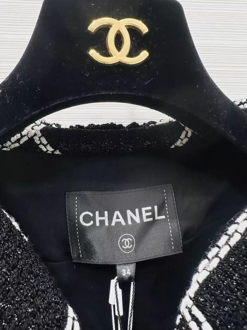 Chanel Chanel Roof series black and white checkered coat Size XXS / US 00 / IT 34 - 2 Thumbnail