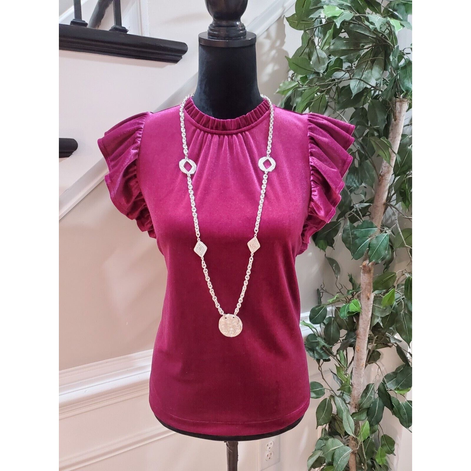 Gap Gap Ruffle Polyester Crew Neck Sleeveless Top Blouse Size XS Size XS / US 0-2 / IT 36-38 - 1 Thumbnail