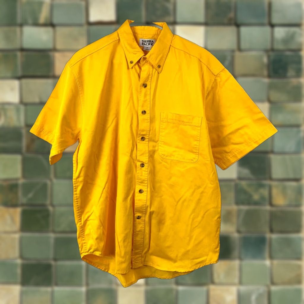 Vintage VINTAGE Sierra Pacific Shirt Mens M Yellow 90s Button-Up Short Sleeve Collared 47 Chest Regular Fit Vintage 90s Retro Size US M / EU 48-50 / 2 - 1 Thumbnail