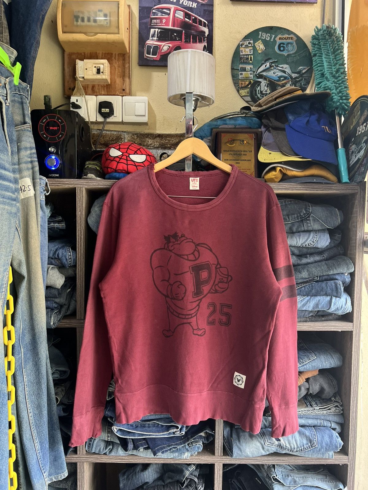 Disney 🔥Distressed Uniqlo x Disney Crewneck Sweatshirt Size US M / EU 48-50 / 2 - 1 Thumbnail