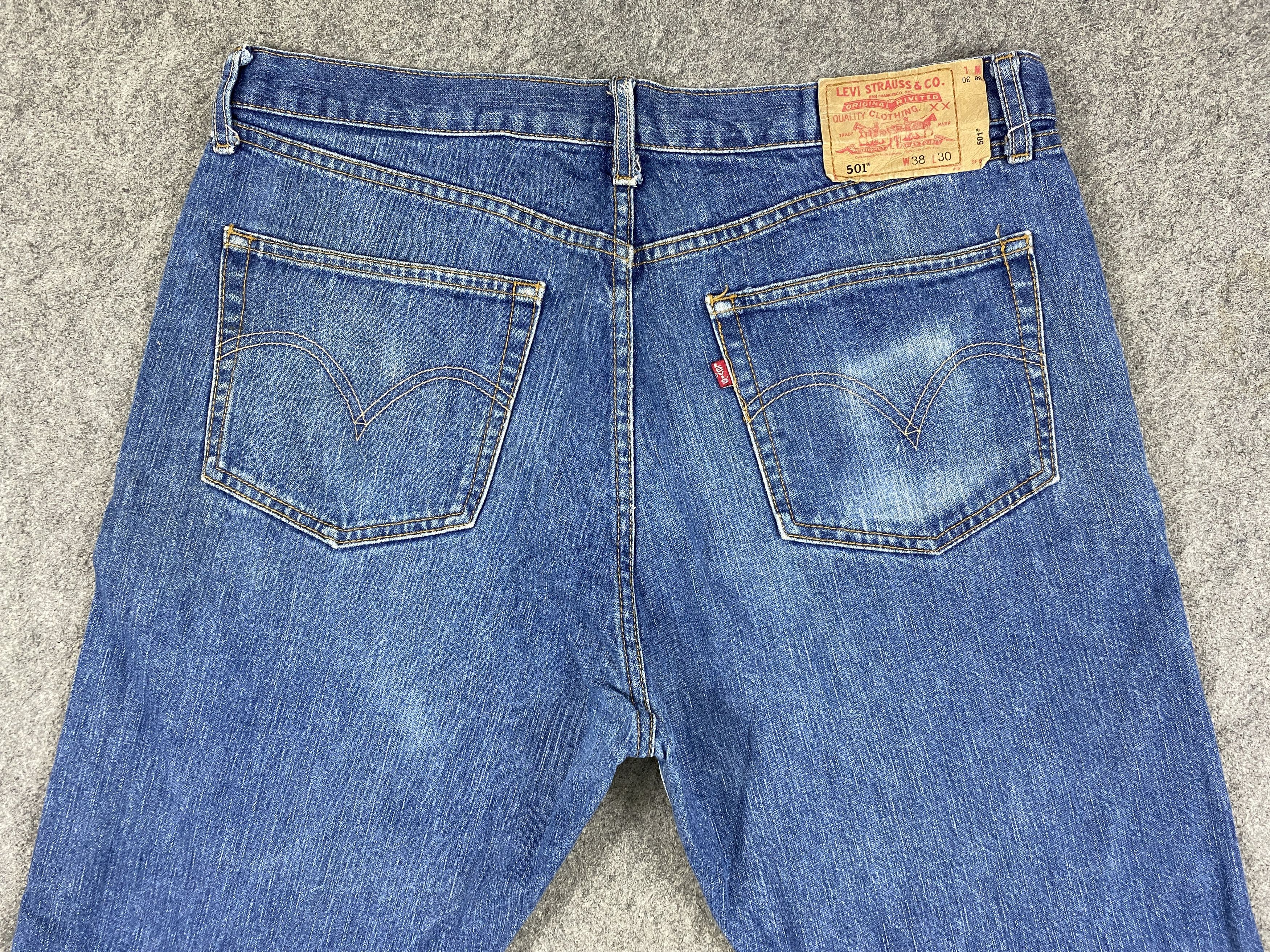 Levi's Blue Vintage Levi's 501 Jeans 37x29.5 Denim -JN2347 Size US 37 - 4 Thumbnail