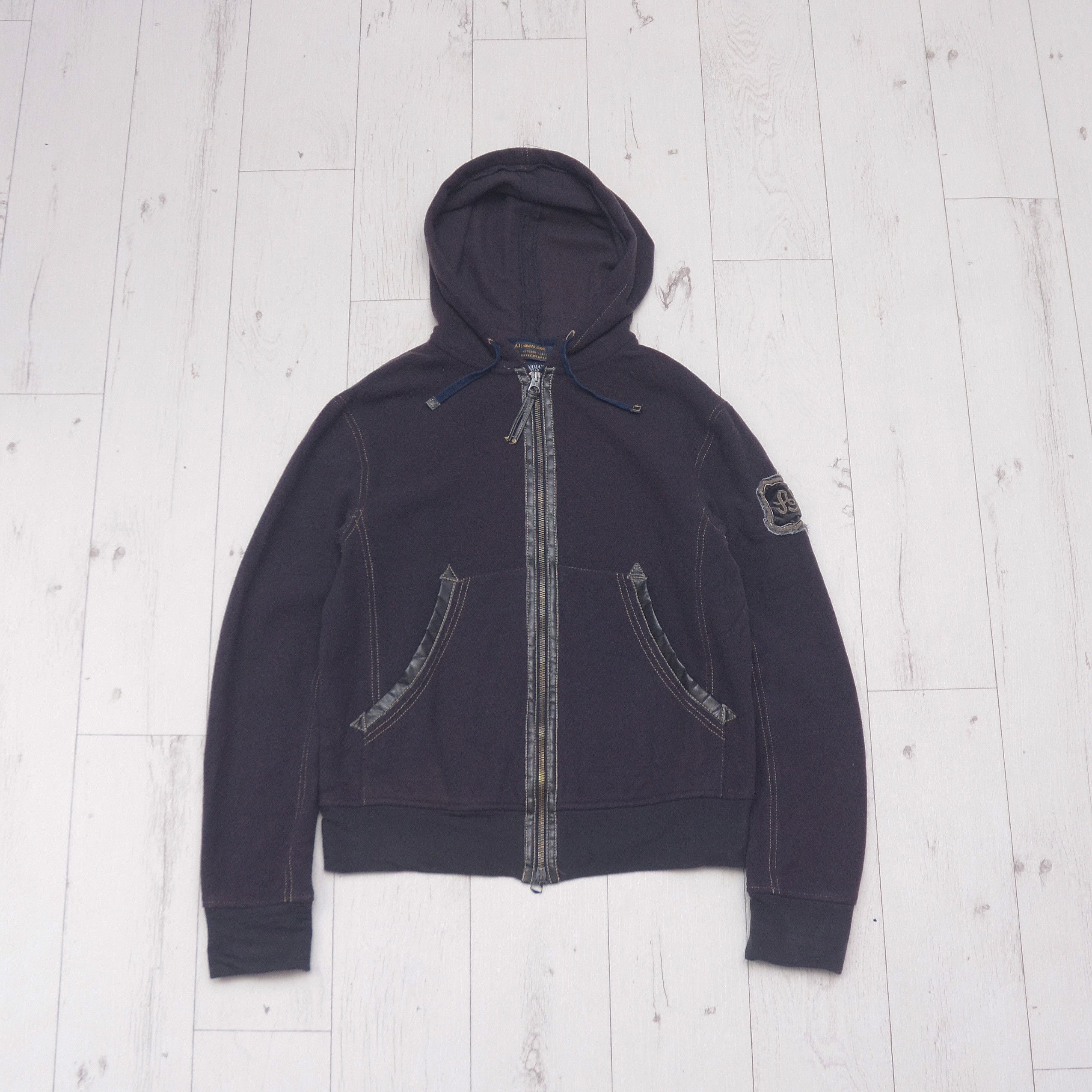 ジャケット・アウター 00s ARMANI JEANS Nylon hooded jacket y2k 00s ARMANI JEANS Nylon hooded jacket y2k