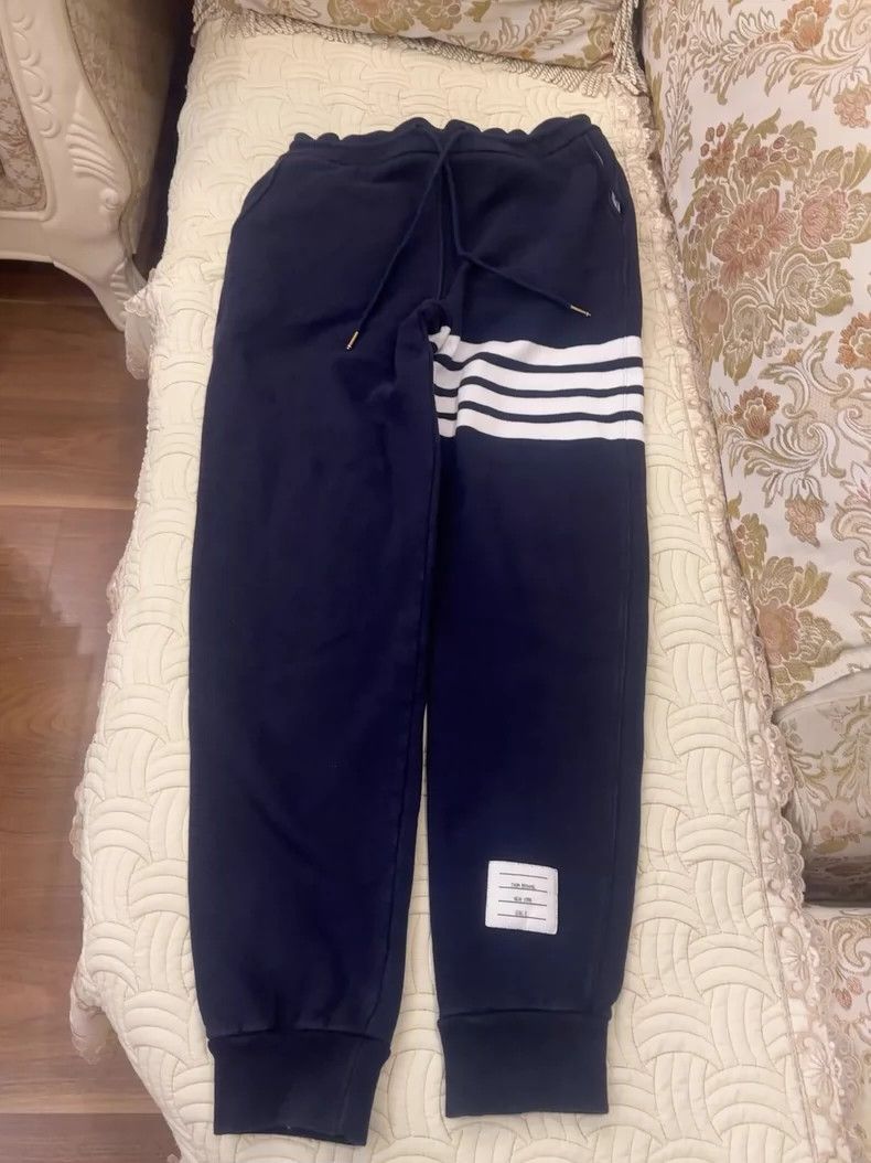 Thom Browne Thom browne Size 3 Pants 2503-Nextarrow Size US 34 / EU 50 - 1 Thumbnail