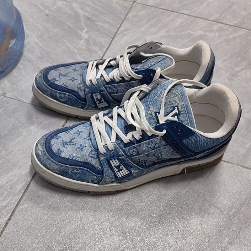 Louis Vuitton Louis Vuitton Trainer Sneakers in Blue 0079 Size US 9.5 / EU 42-43 - 1 Thumbnail
