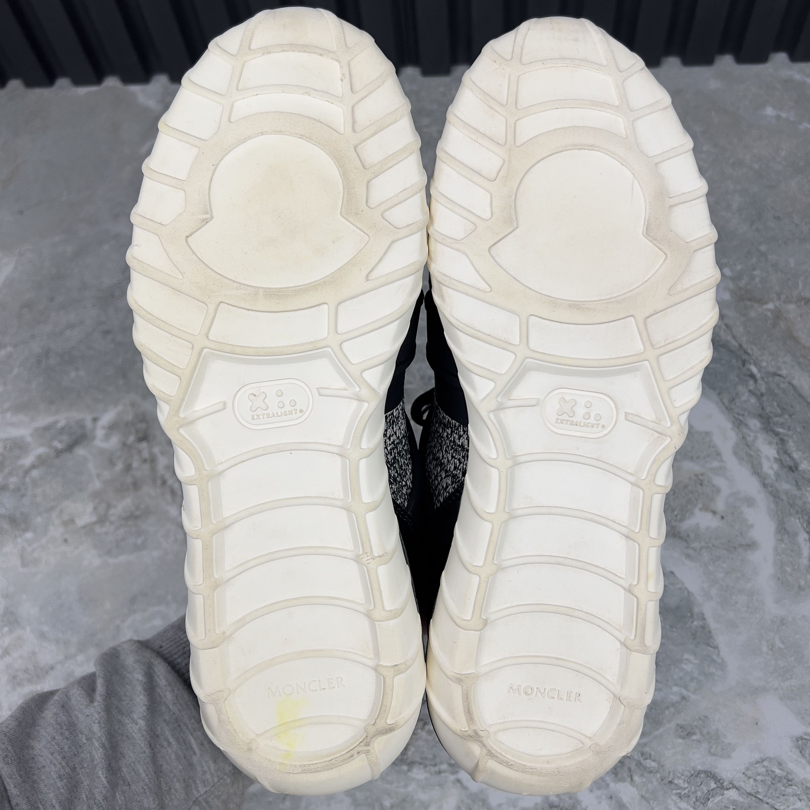 Moncler Moncler Emilien Low Top Trainer Sneaker Rubber-Trimed Mesh Size US 8 / EU 41 - 8 Thumbnail