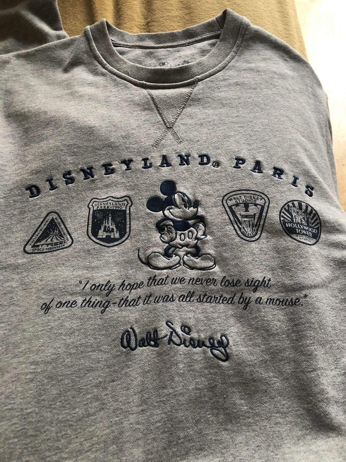 Disney DISNEYLAND PARIS VINTAGE CREWNECK SWEATSHIRT Size US M / EU 48-50 / 2 - 2 Thumbnail