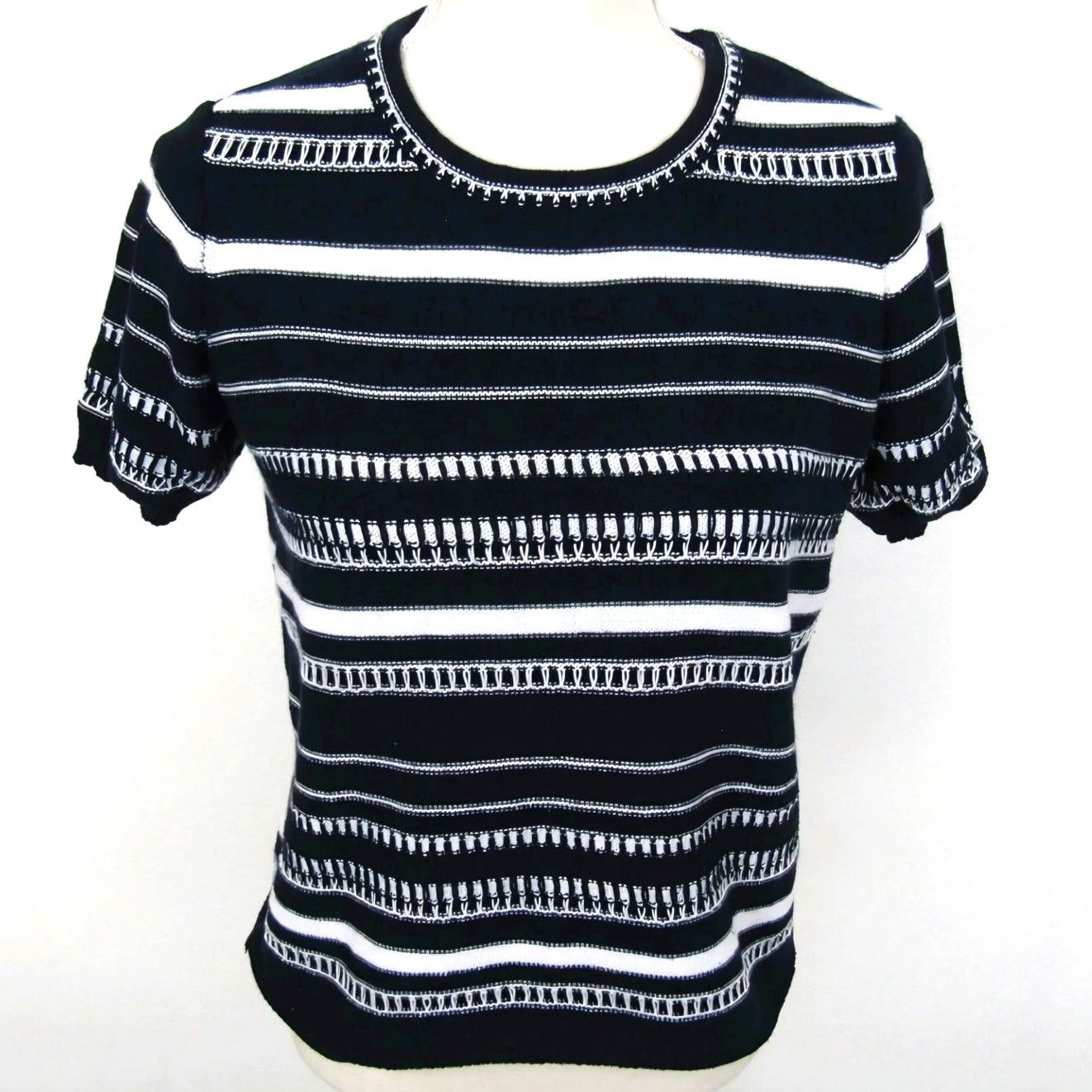 Liz Claiborne Liz Claiborne Black and White Striped Sweater XL Size XL / US 12-14 / IT 48-50 - 1 Thumbnail