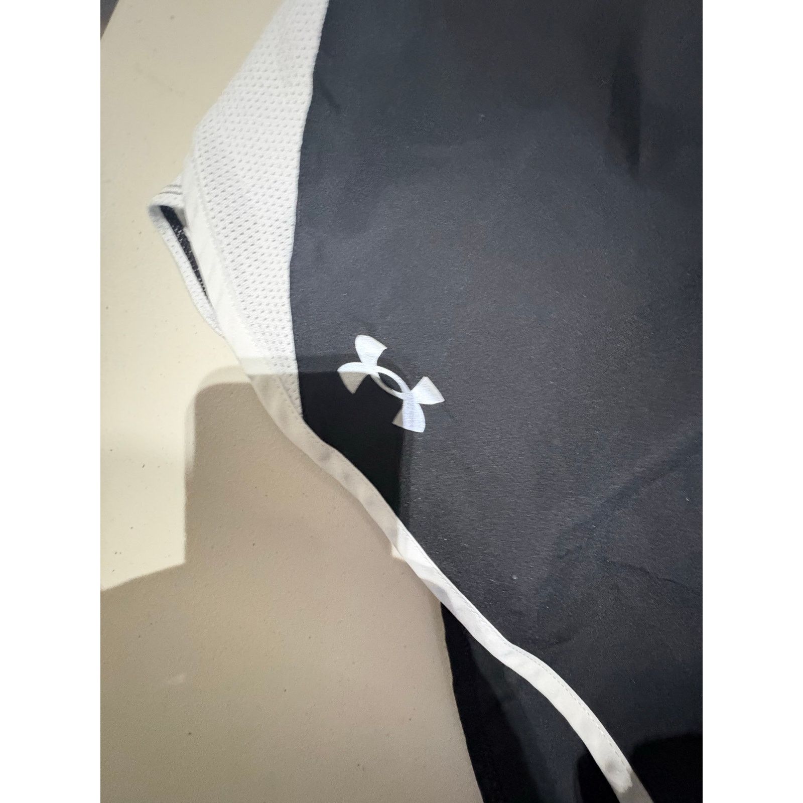 Under Armour Under Armour Women’s Running Shorts XL Black White HeatGear Size 36" / US 14 / IT 50 - 4 Thumbnail