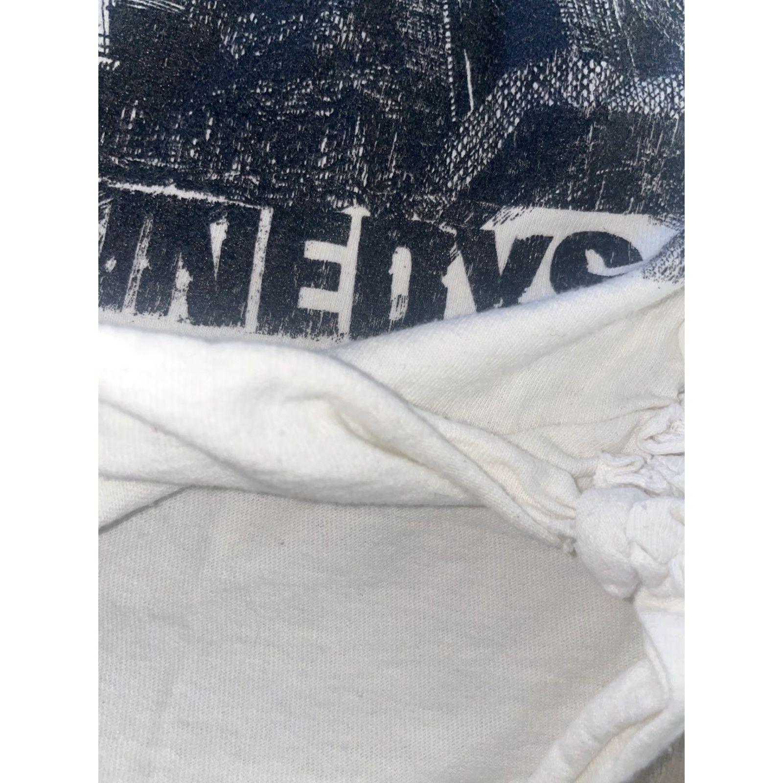 Vintage VINTAGE Dead Kennedys T-Shirt White Small Mens Kill The Poor 13x22 Chopped Size US S / EU 44-46 / 1 - 4 Thumbnail