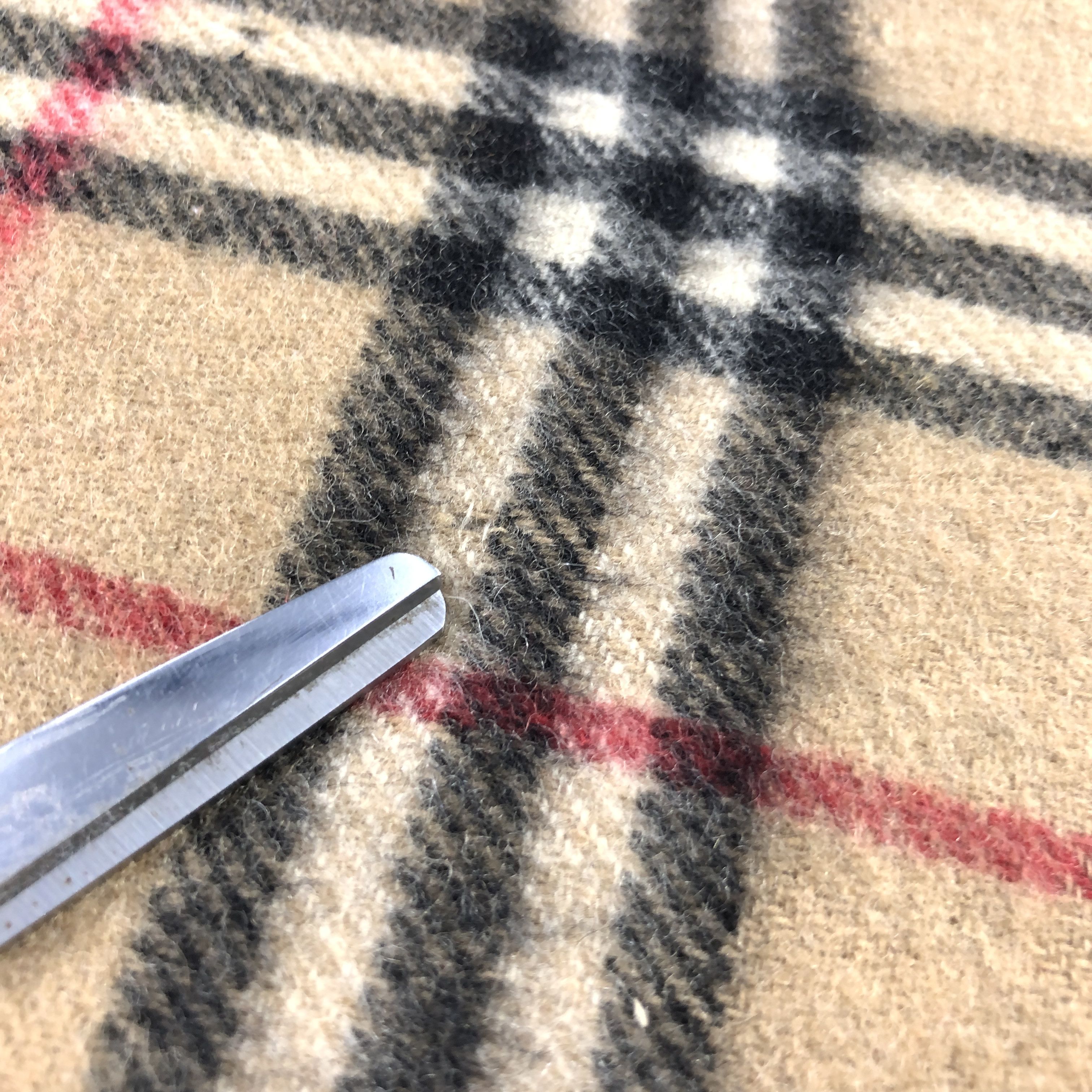 Burberry Burberrys Nova Check Tan Wool/Cashmere Scarf Muffler V2842 Size ONE SIZE - 10 Thumbnail