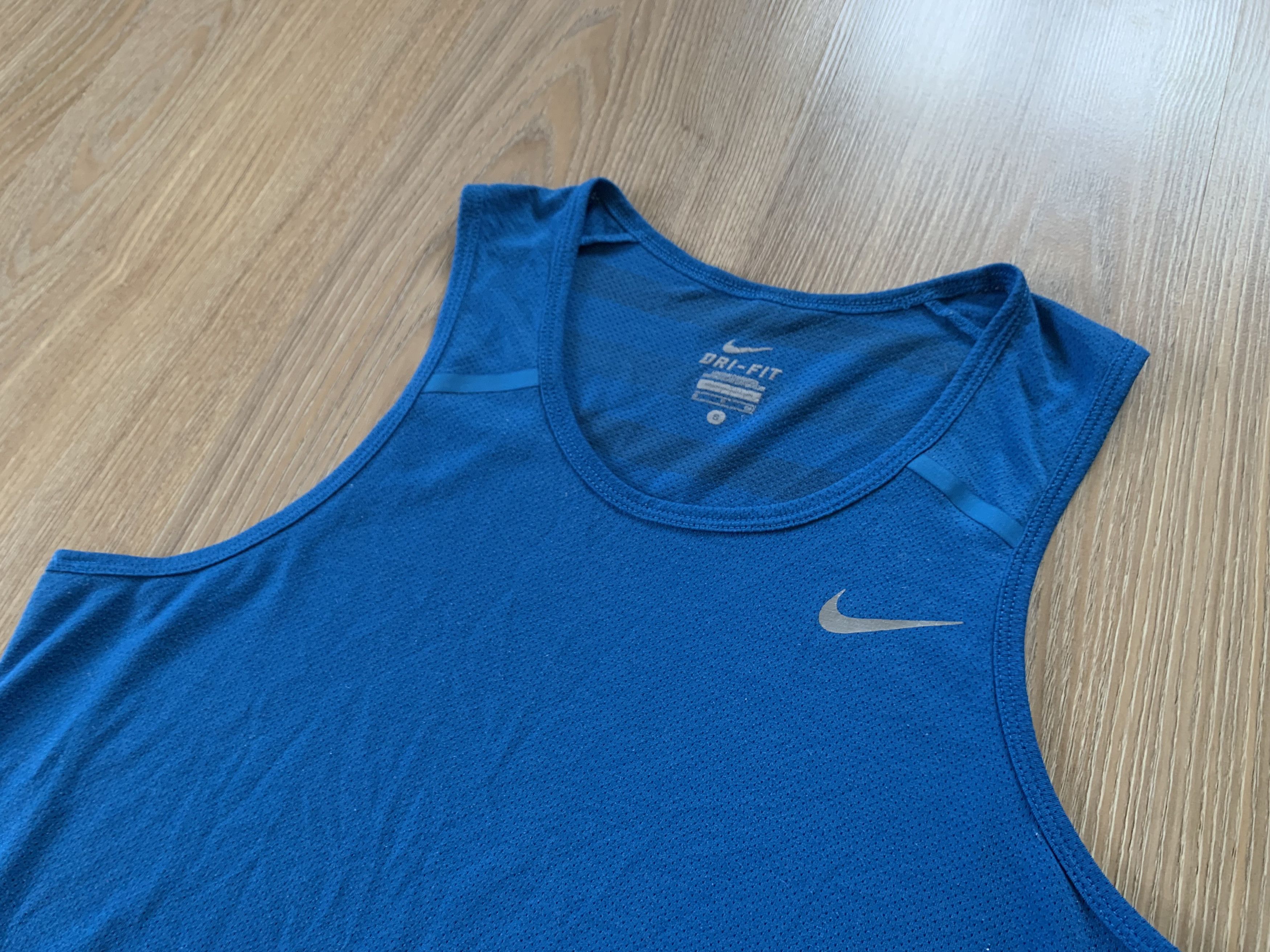 Nike Nike Dri-Fit Swoosh Sleeveless T Shirt Size US S / EU 44-46 / 1 - 4 Thumbnail
