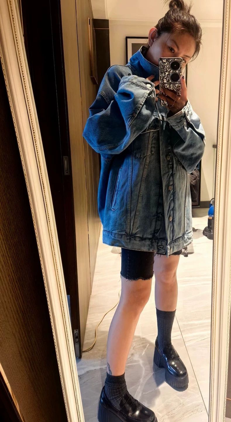 Loose Denim Jacket for Spring Season