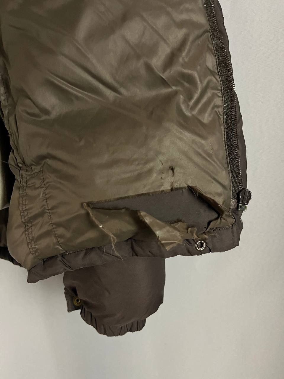 Moncler Moncler Grenoble Down Jacket Brown Vintage Size US L / EU 52-54 / 3 - 19 Thumbnail
