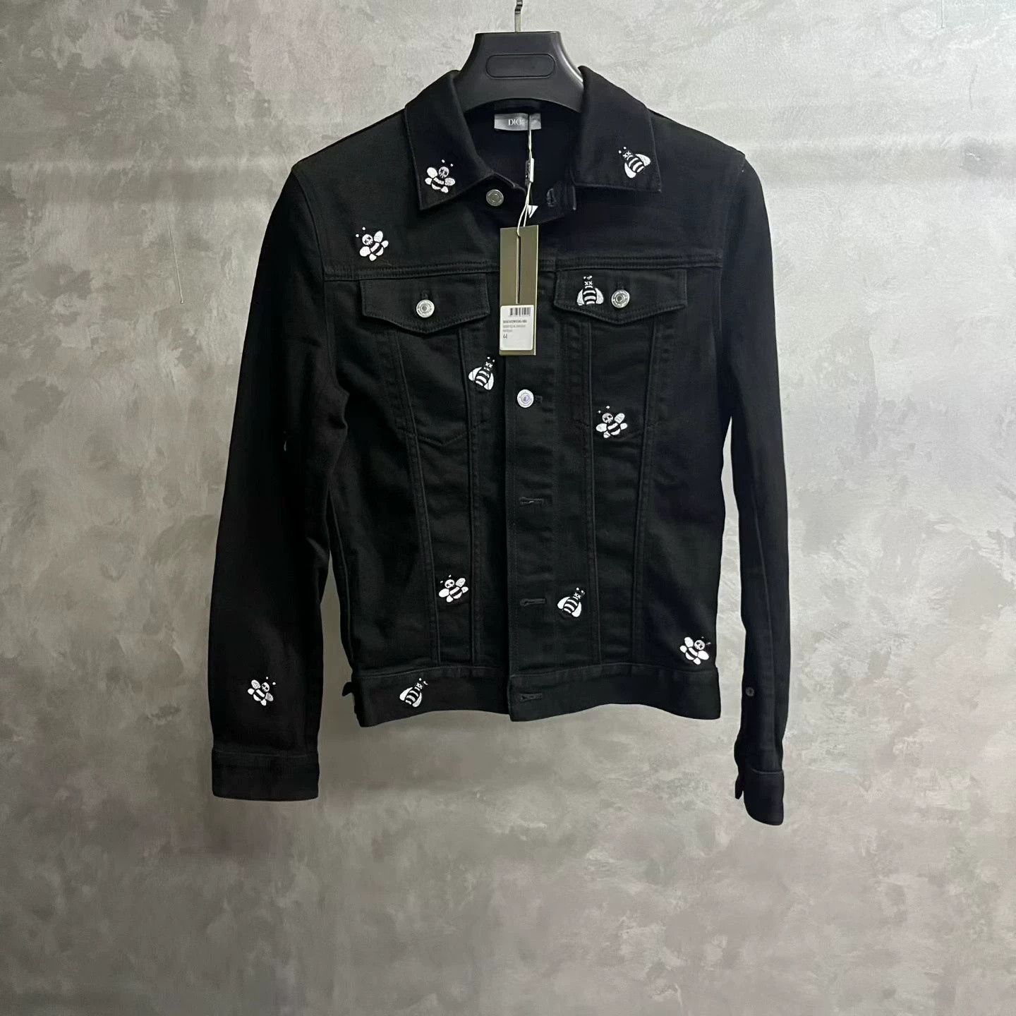 Dior Dior Classic Black Embroidered Bee Jacket Size US S / EU 44-46 / 1 - 1 Thumbnail