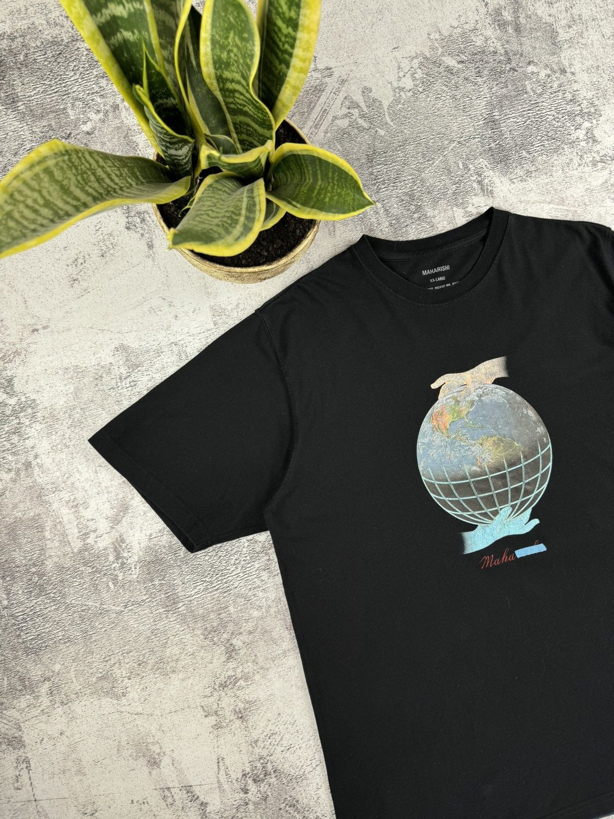 Maharishi Maharishi World Globe Logo Black Japanese Brand T Shirt Size US XXL / EU 58 / 5 - 3 Thumbnail
