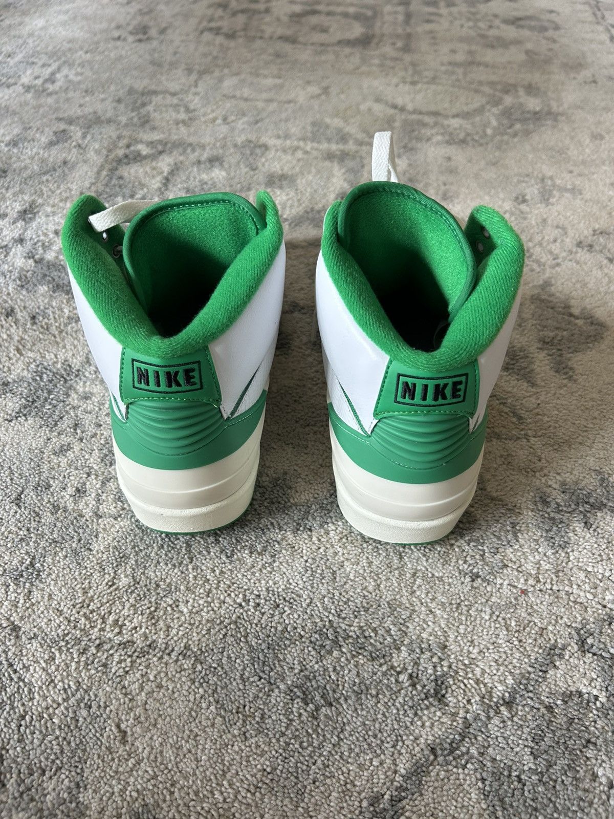 Jordan Brand Jordan 2 Retro “Lucky Green” Size US 10.5 / EU 43-44 - 4 Thumbnail
