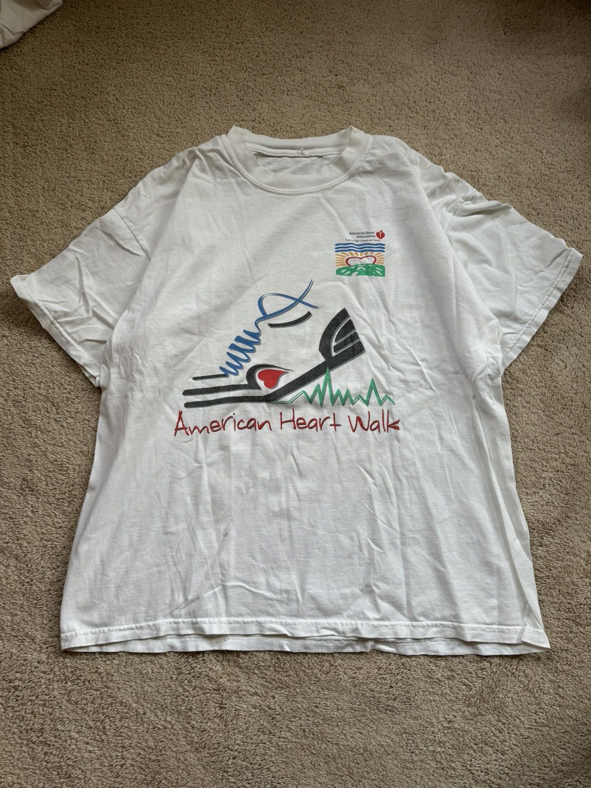 Vintage Vintage American Heart Walk Tee White XL Size US XL / EU 56 / 4 - 1 Thumbnail