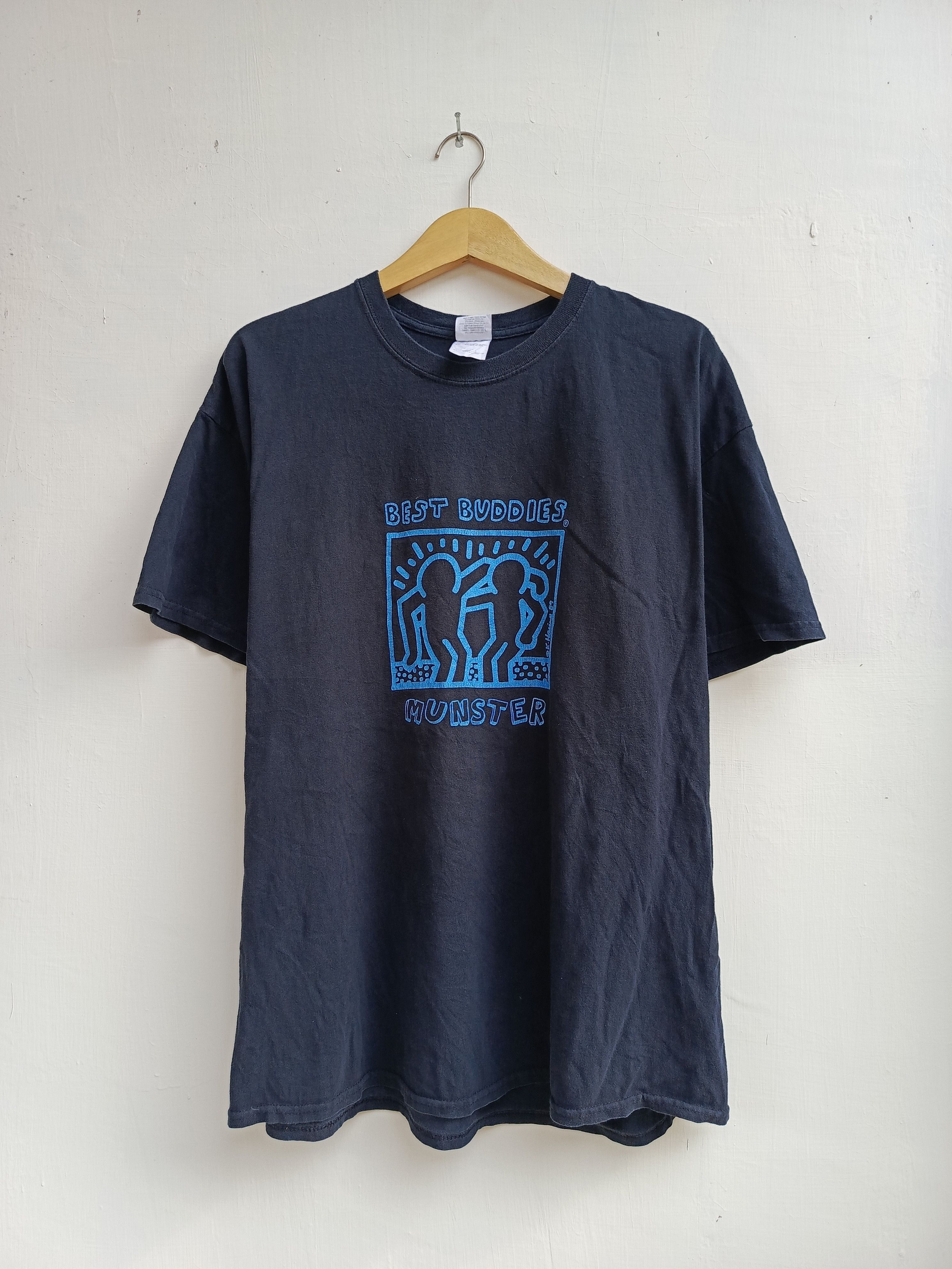 Gildan Keith haring best buddies Munster t-shirt Size US XL / EU 56 / 4 - 1 Thumbnail