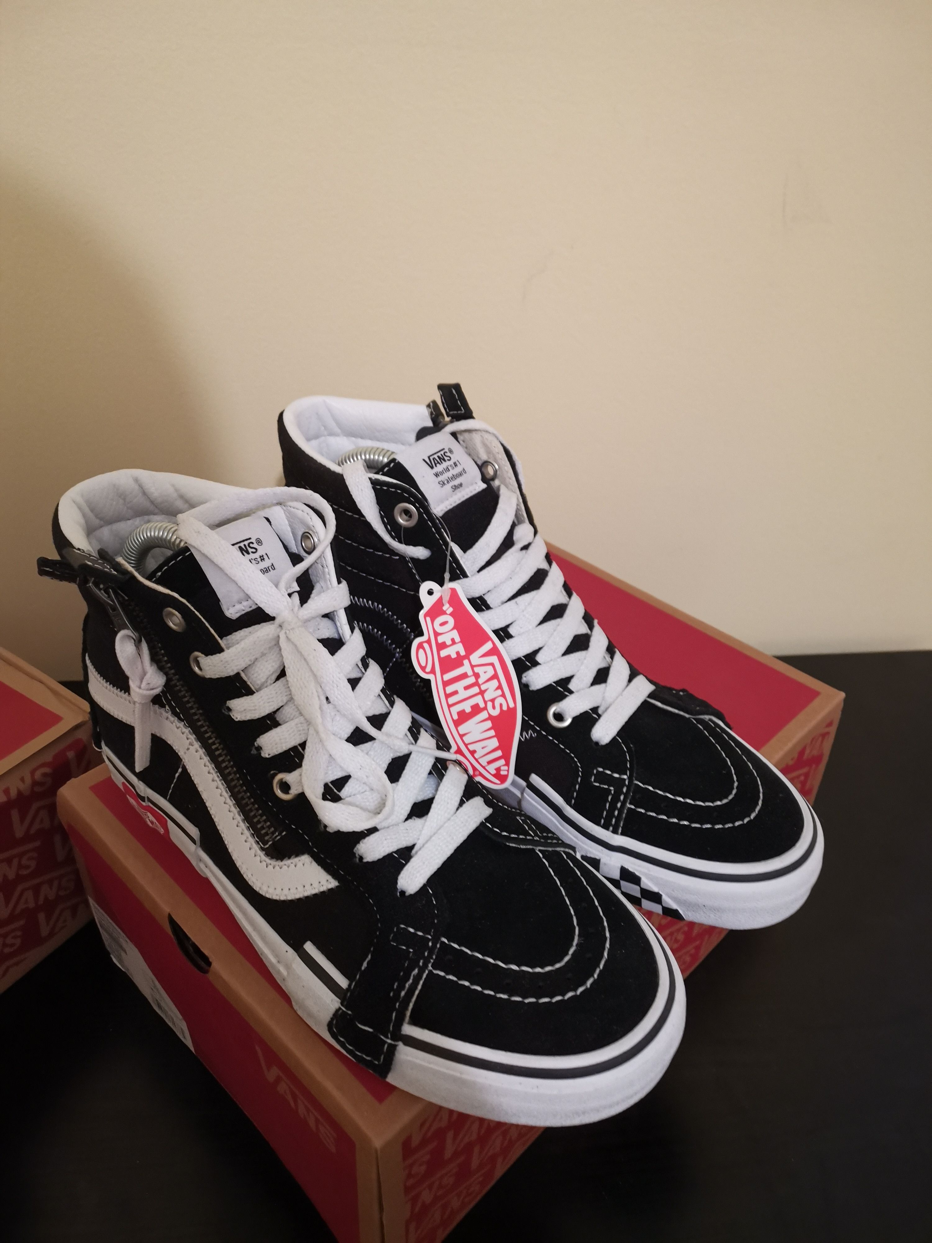 Vans Vans SK8-Hi Size 7.5 Pack Tiger Patch + OG Cap Size US 7.5 / EU 40-41 - 5 Thumbnail