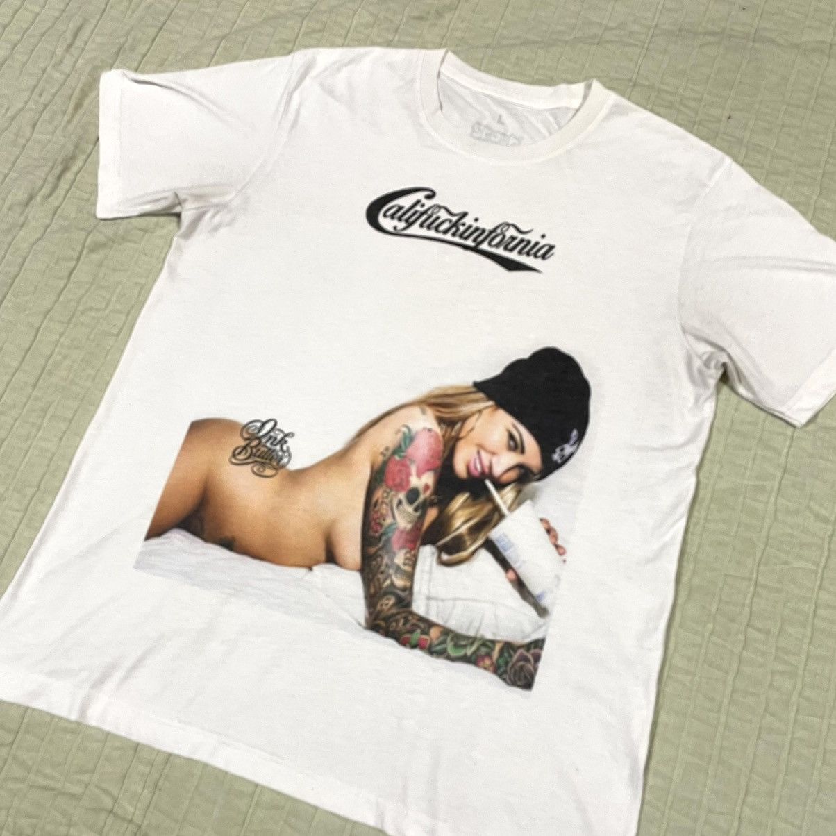 Nude Califuckinfornia Pussy Porn Star Rare T Shirt Size US L / EU 52-54 / 3 - 1 Thumbnail