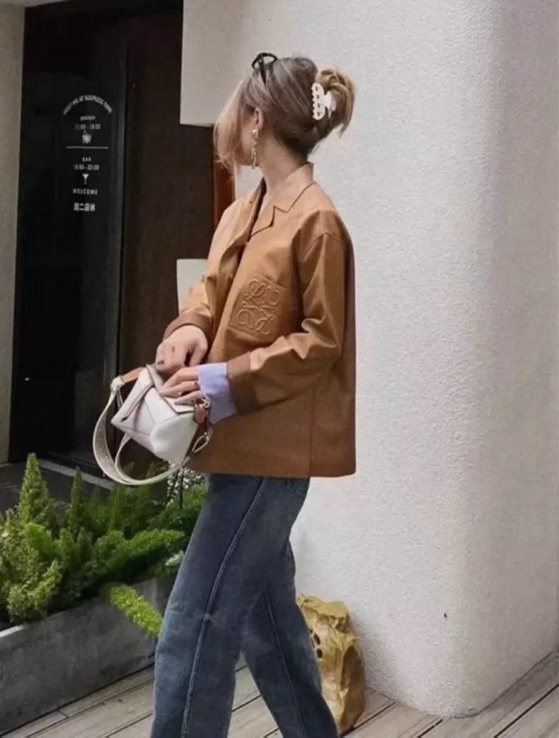 Loewe LOEWE Show caramel leather full lambskin material Size XS / US 0-2 / IT 36-38 - 8 Thumbnail
