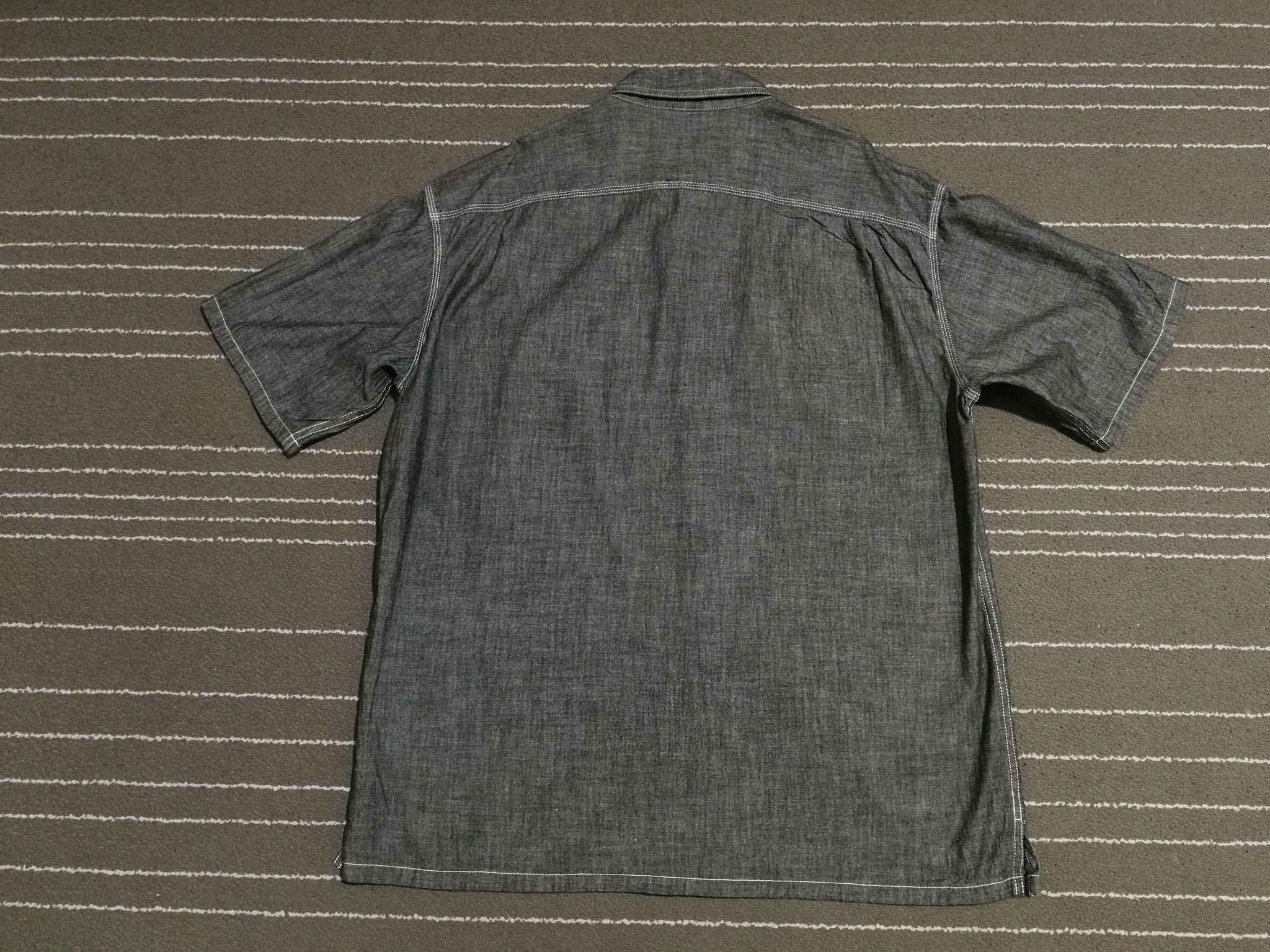 JW Anderson × Uniqlo Jwanderson X uniqlo chambrey XL 2071 Size US XL / EU 56 / 4 - 2 Thumbnail