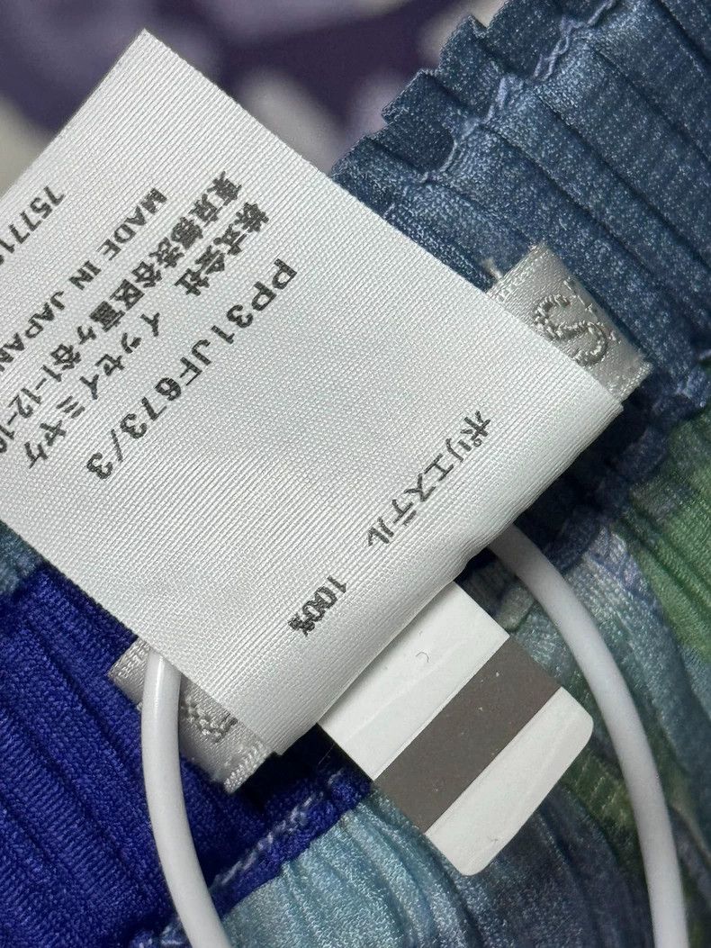 Issey Miyake Issey Miyake size:3 Blue and purple pleated trousers Size 23" - 4 Thumbnail
