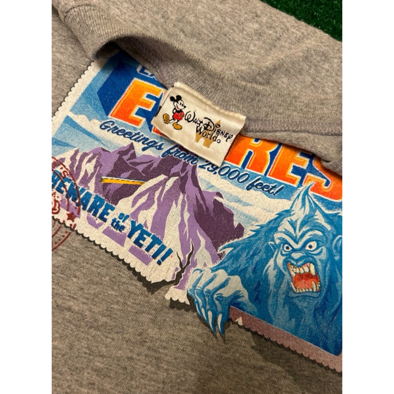 Disney VINTAGE Disney Expedition Everest Ride Yeti VTG Sleeveless Shirt Mens Size L Gray 90s Classic Cartoon Mens Size US L / EU 52-54 / 3 - 2 Thumbnail