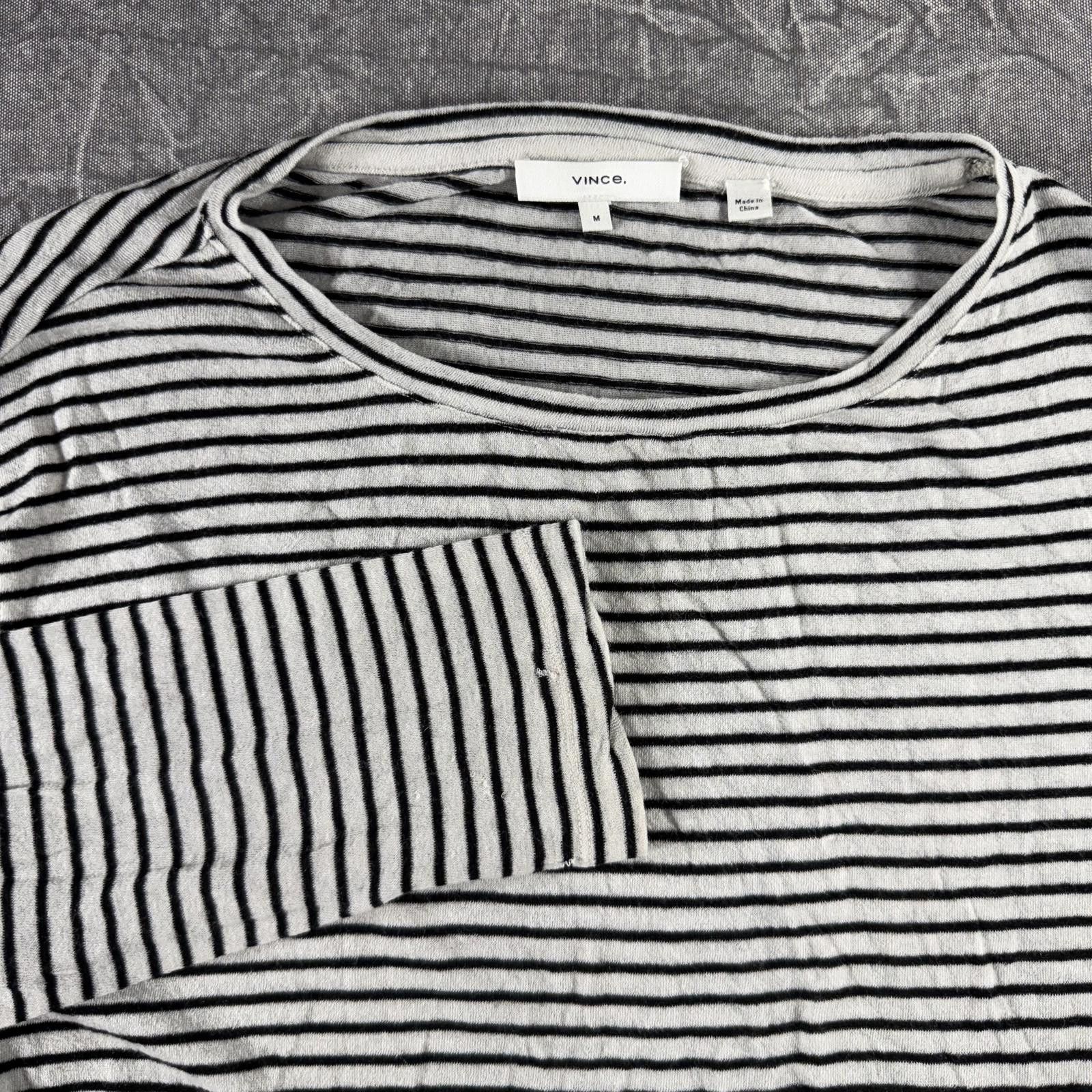 Vince Vince Shirt Women's M Grey Black Long Sleeve Wool Blend Size M / US 6-8 / IT 42-44 - 1 Thumbnail