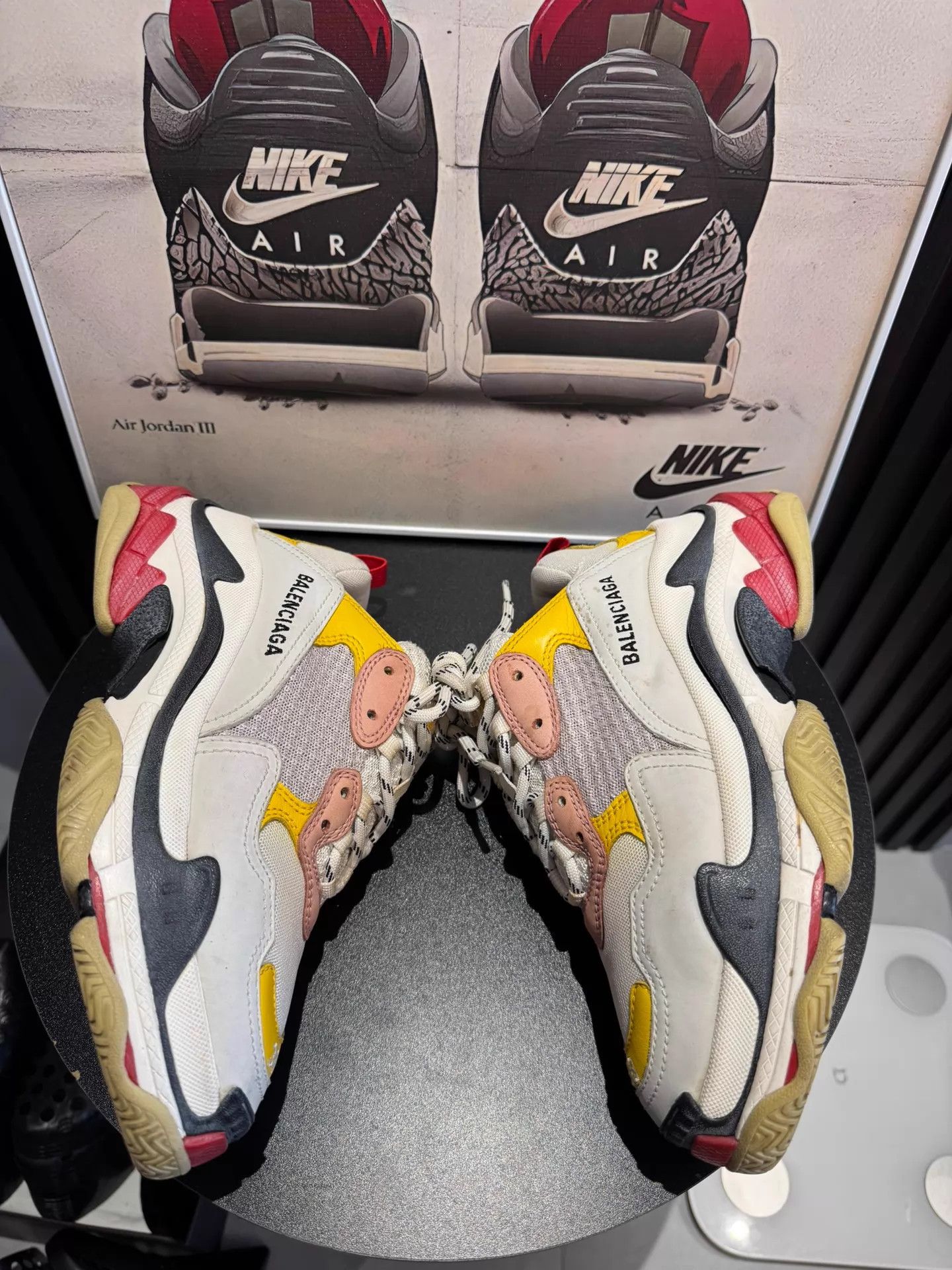 Balenciaga Balenciaga Triple S Distressed Wmns White/Pink Sneakers Size US 7.5 / IT 37.5 - 4 Thumbnail