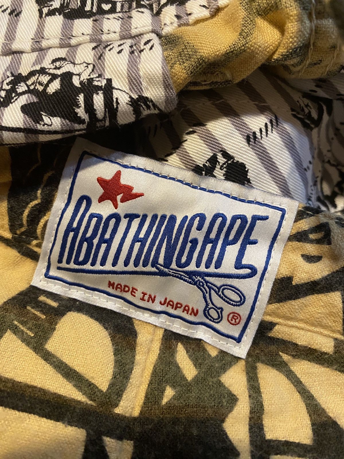 Bape Bape shorts Size US 35 - 15 Thumbnail