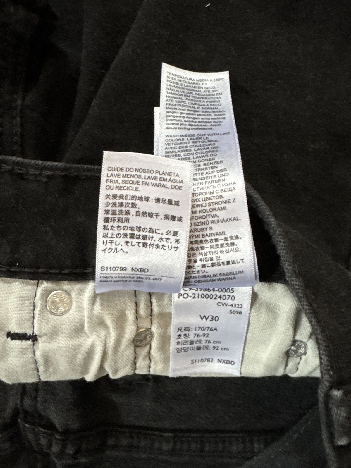 Levi's Levi’s Black Jean Shorts Size US 30 / EU 46 - 2 Thumbnail