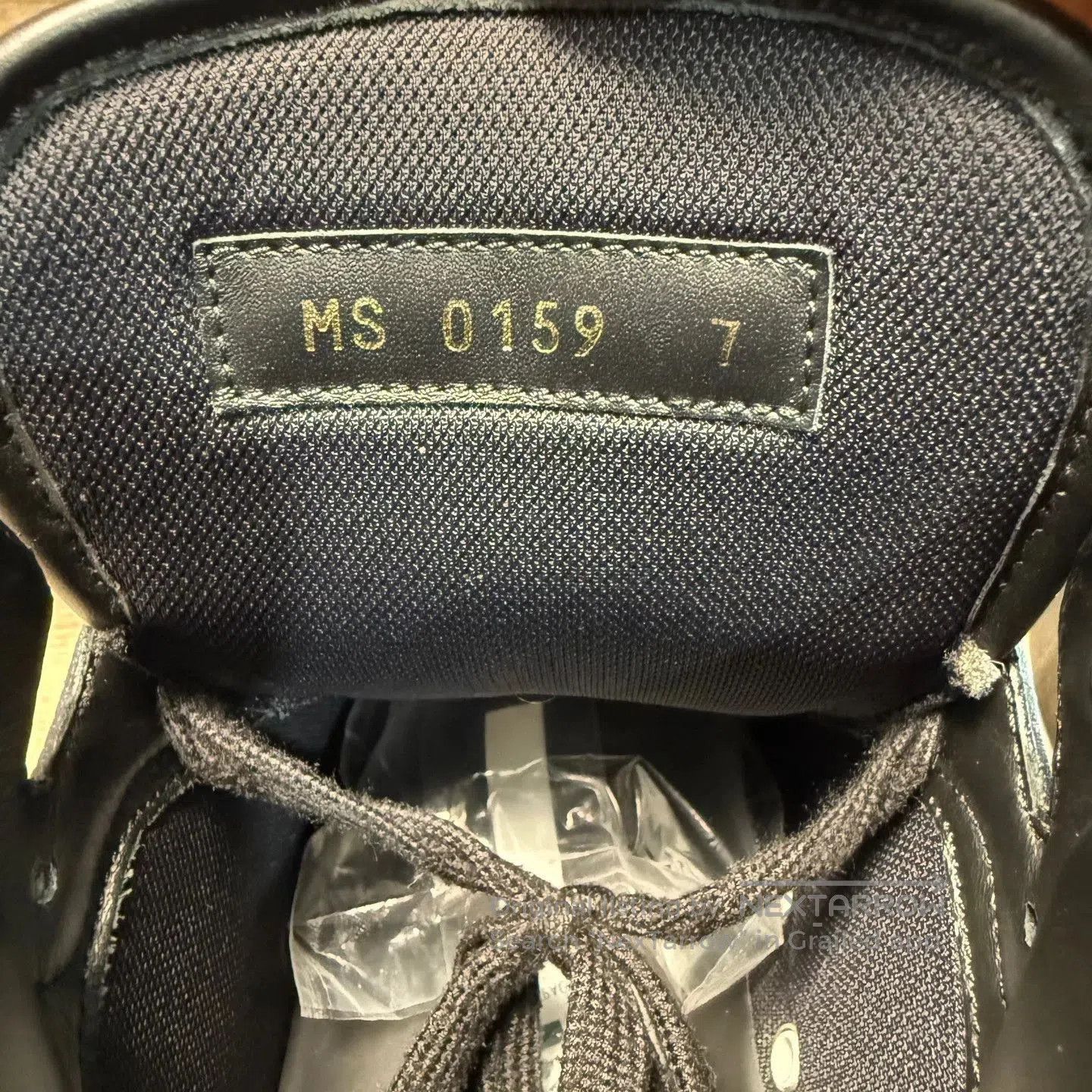Louis Vuitton Black and White High-Top Sneakers Size 8. Size US 8 / EU 41 - 9 Thumbnail