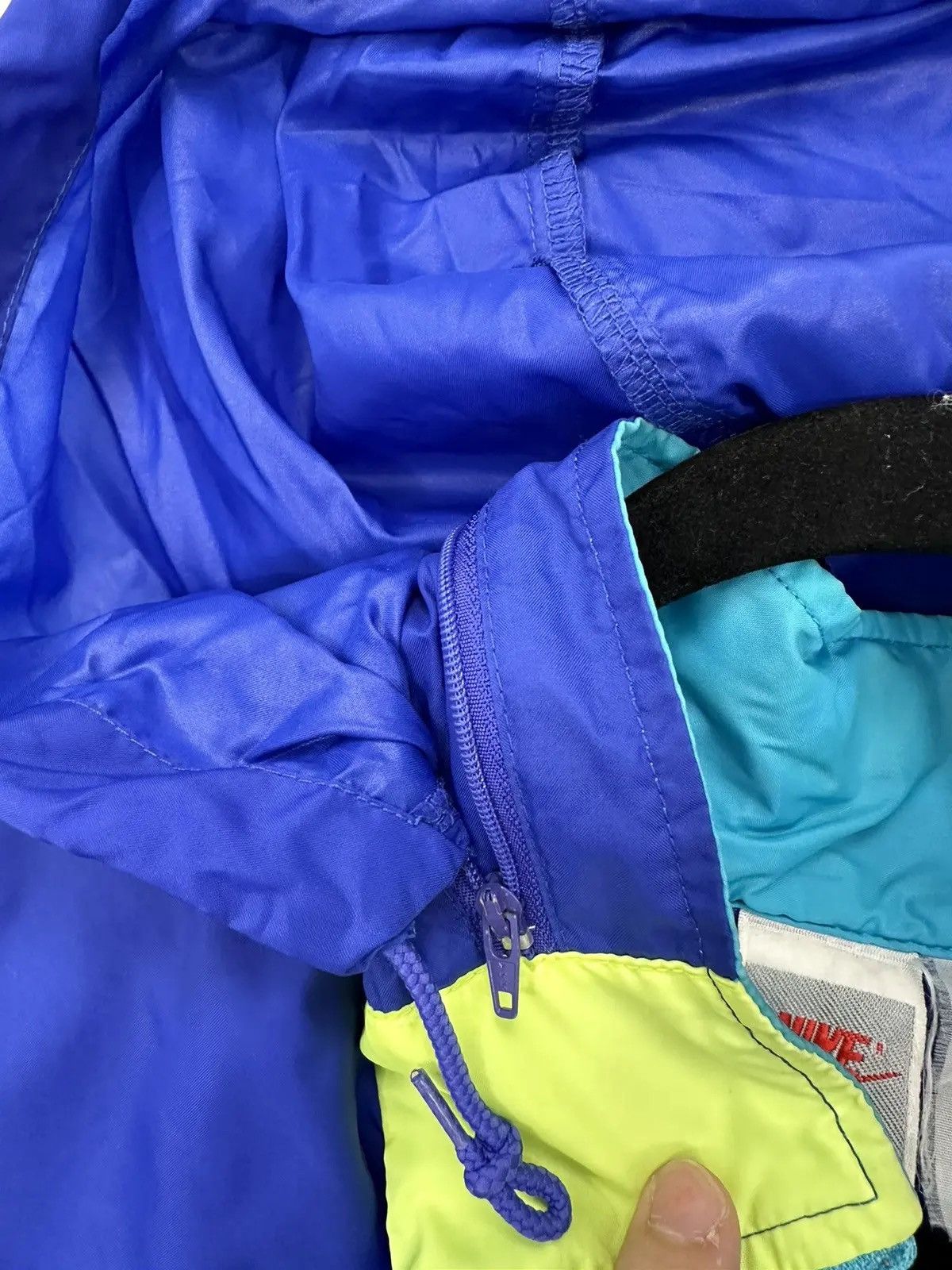 Nike × Vintage Vintage 90s Nike Y2K Blue Retro Hype Hooded Nylon Jacket Size US L / EU 52-54 / 3 - 4 Thumbnail