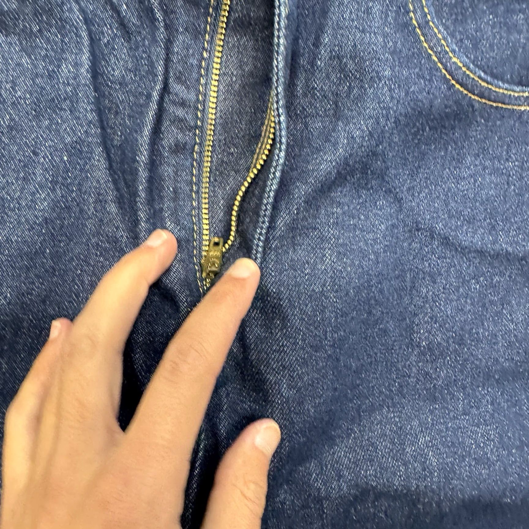 Levi's VINTAGE Levi's Jeans 505 Mens 32 x 30 Blue Denim 90s Baggy Straight Leg USA Mexico Relaxed Jeans Size US 32 / EU 48 - 5 Thumbnail