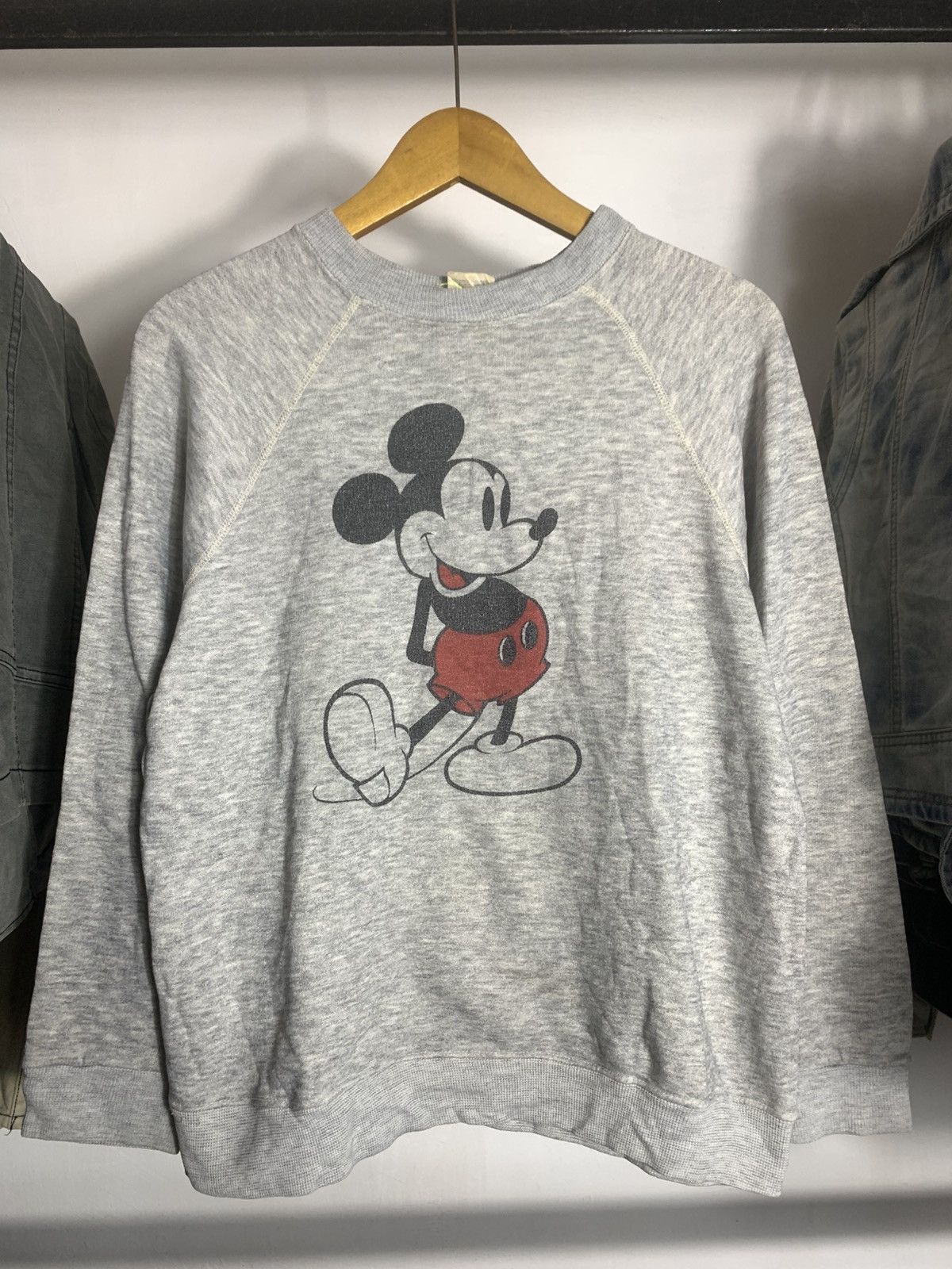 Mickey Mouse Vintage 80s Disney Size US M / EU 48-50 / 2 - 1 Thumbnail